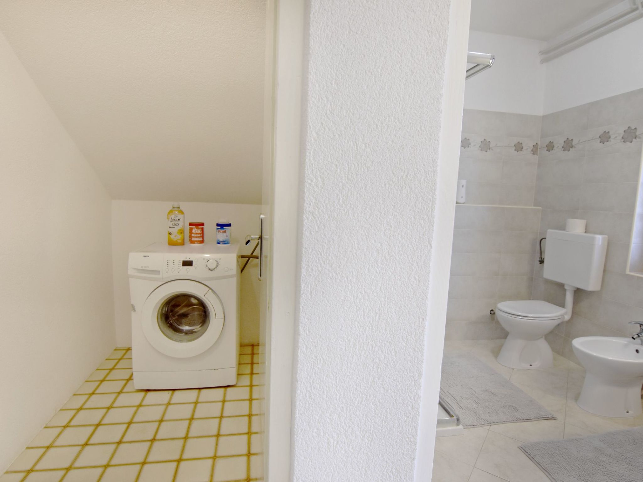 LINO B4-Image-tags.info