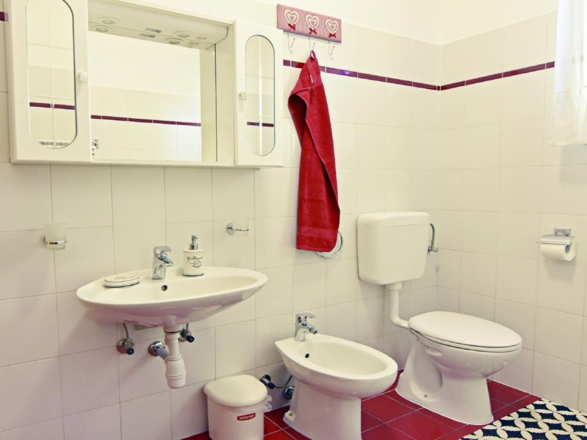 VLADO C6-Image-tags.info