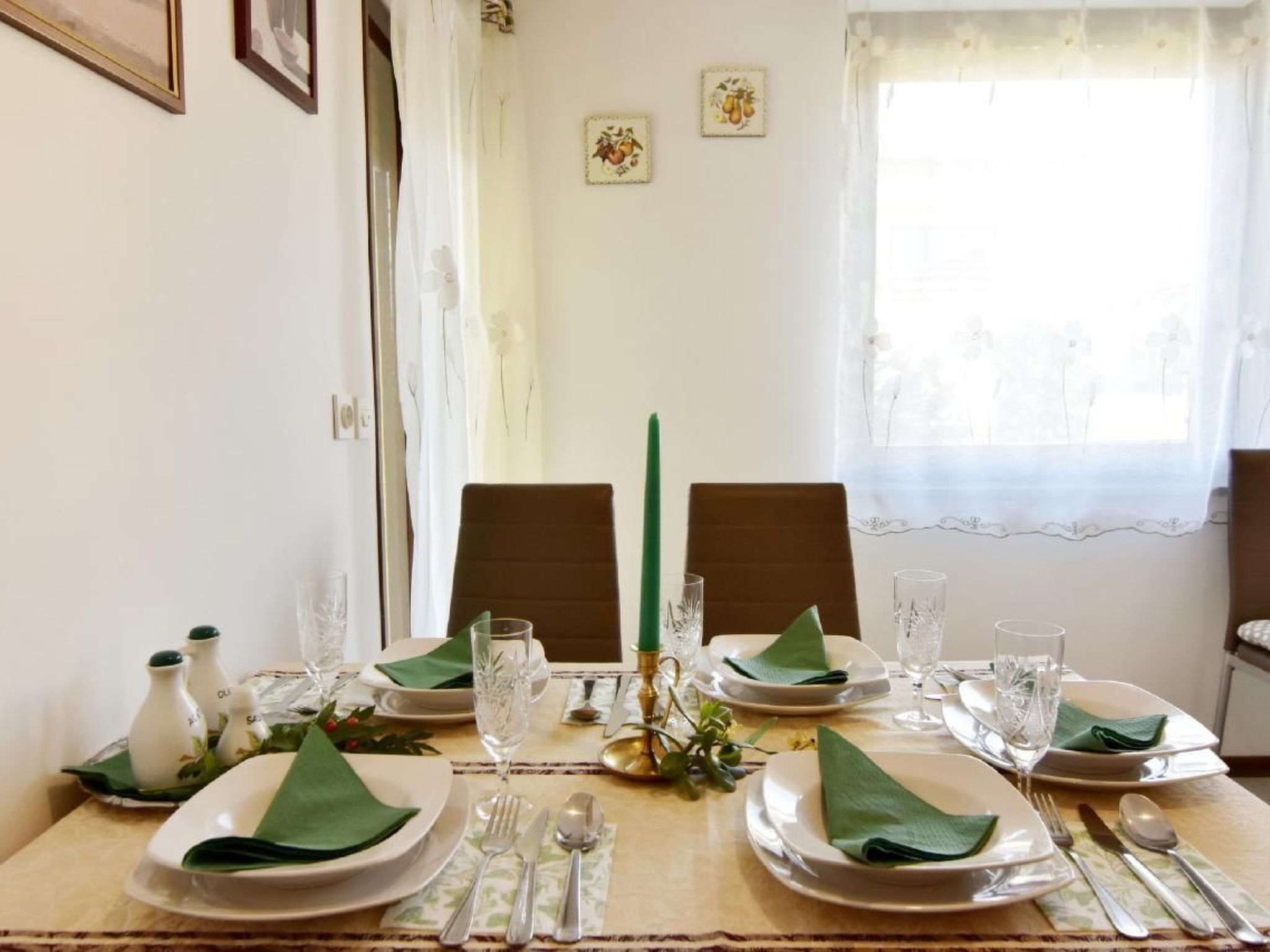 VLADO C6-Image-tags.info