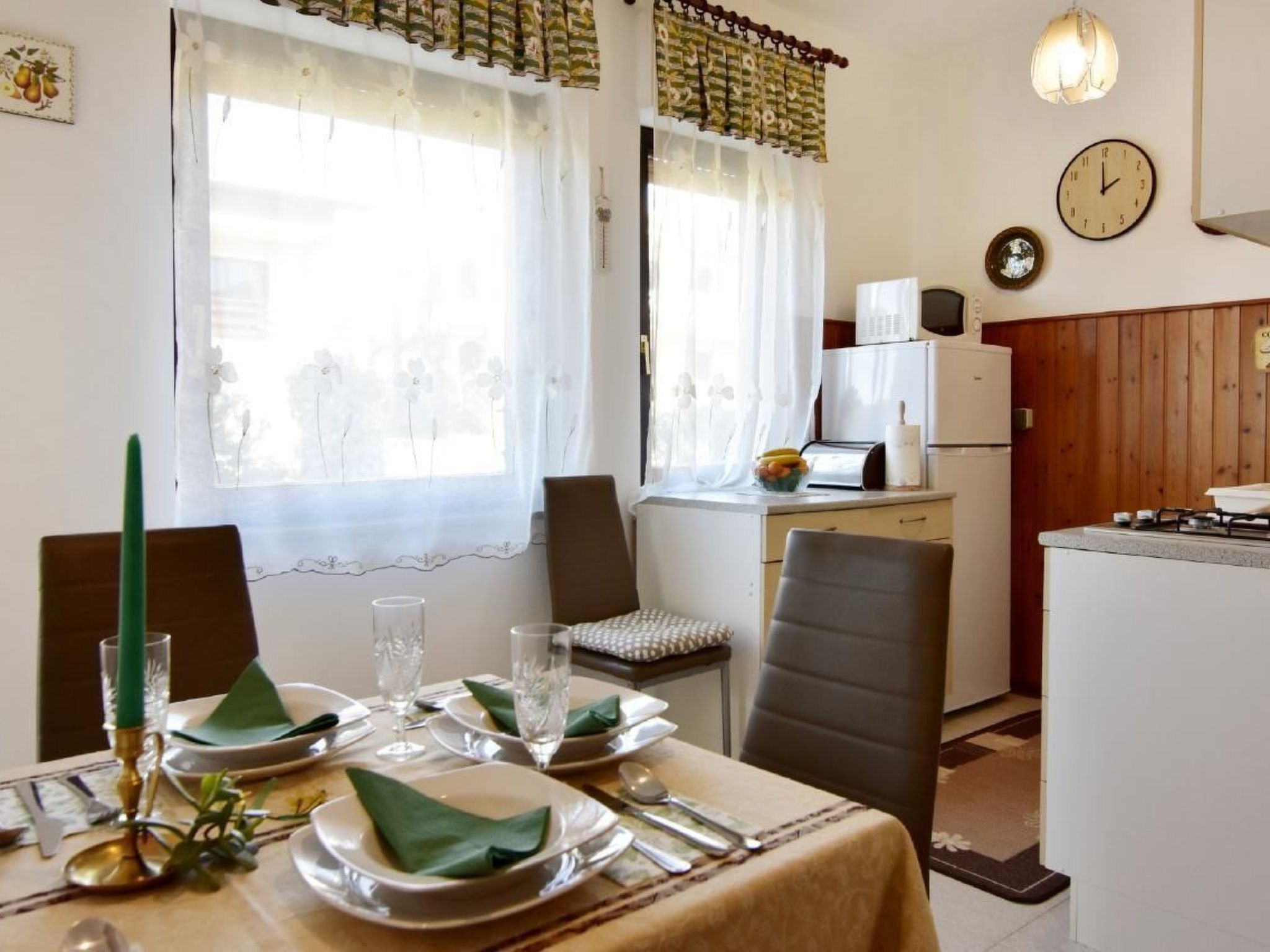 VLADO C6-Image-tags.info