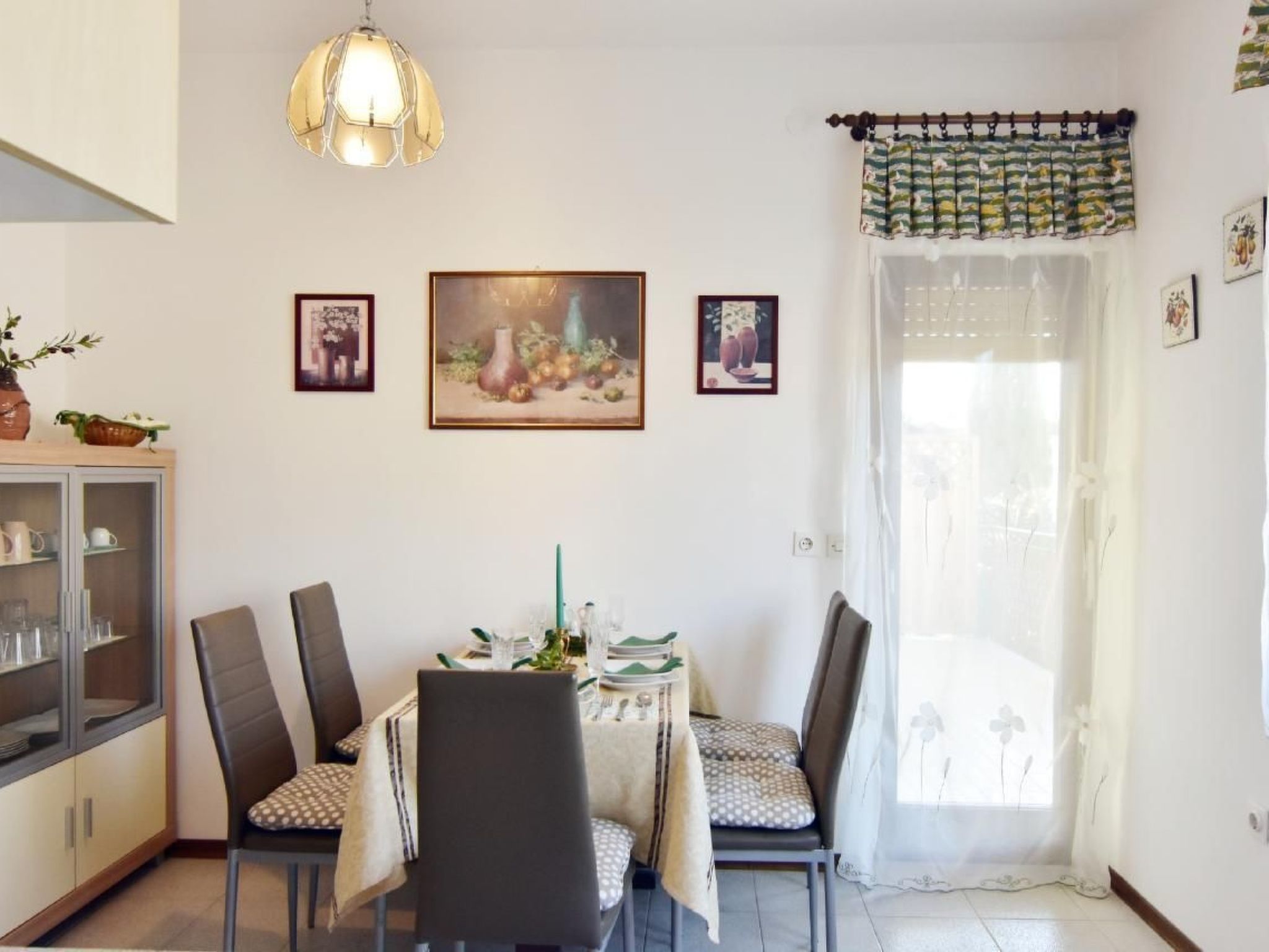 VLADO C6-Image-tags.info