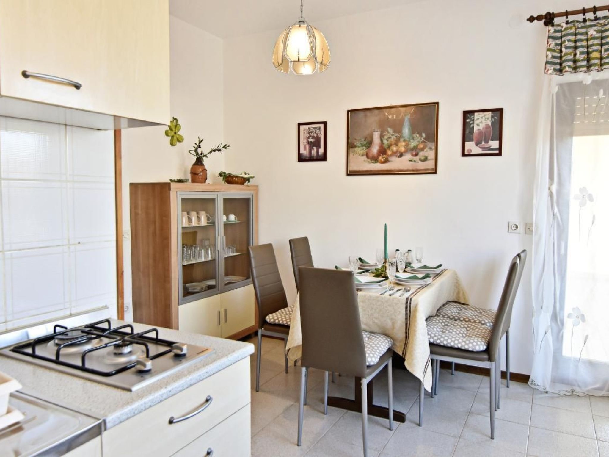 VLADO C6-Image-tags.info