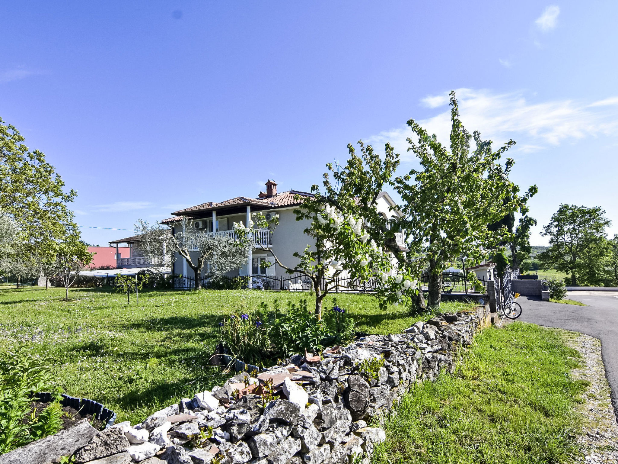 Photo of Klimatisierte Wohnung in Valica mit Großem Garten