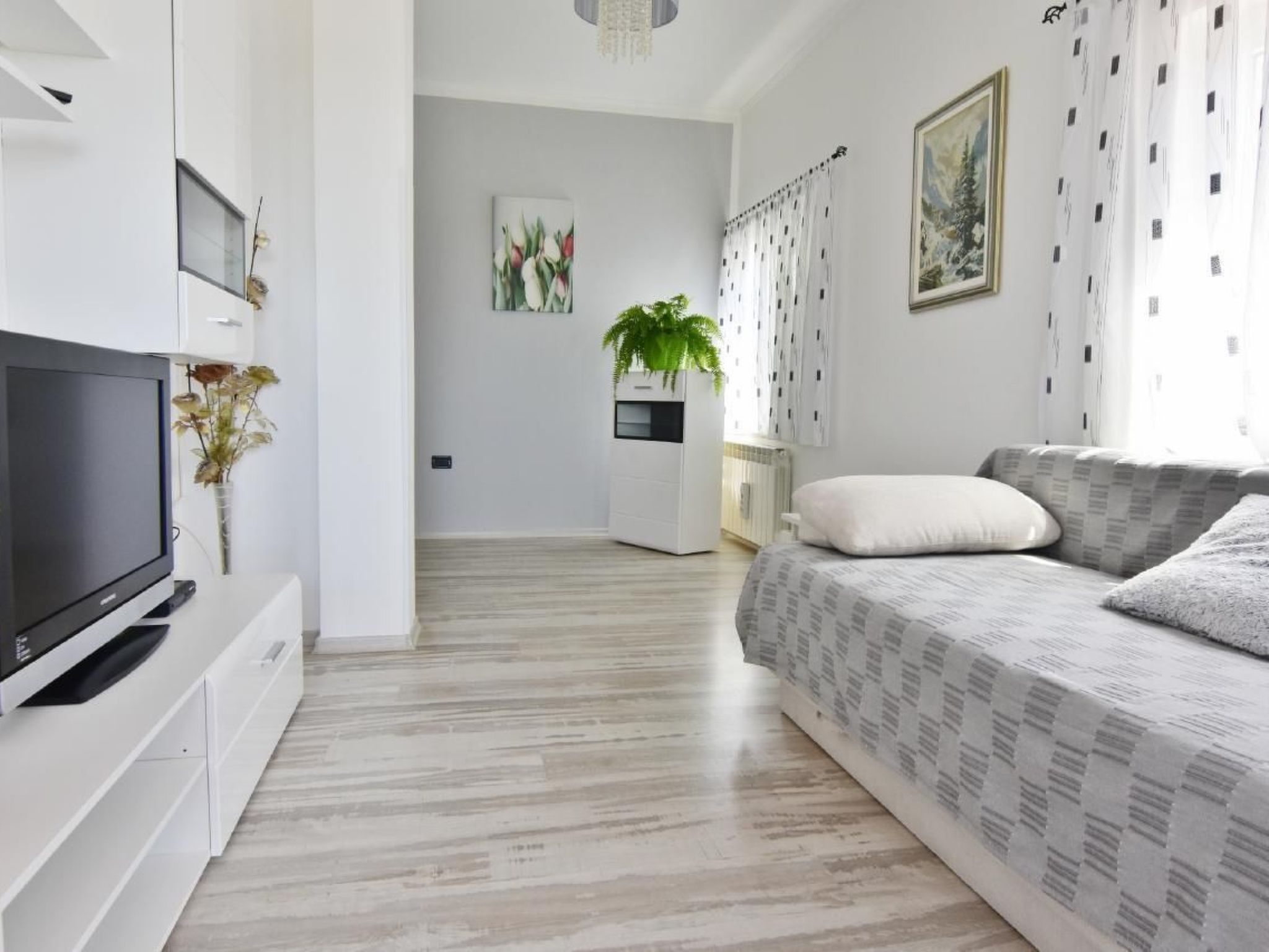 Klimatisierte Wohnung in Valica mit Großem Garten-Image-tags.info