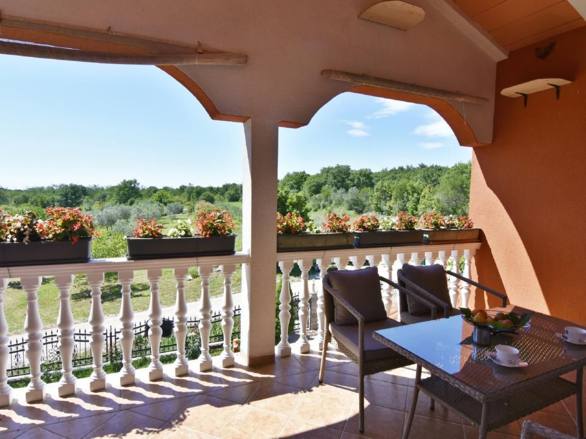 Klimatisierte Wohnung in Valica mit Großem Garten-Image-tags.info