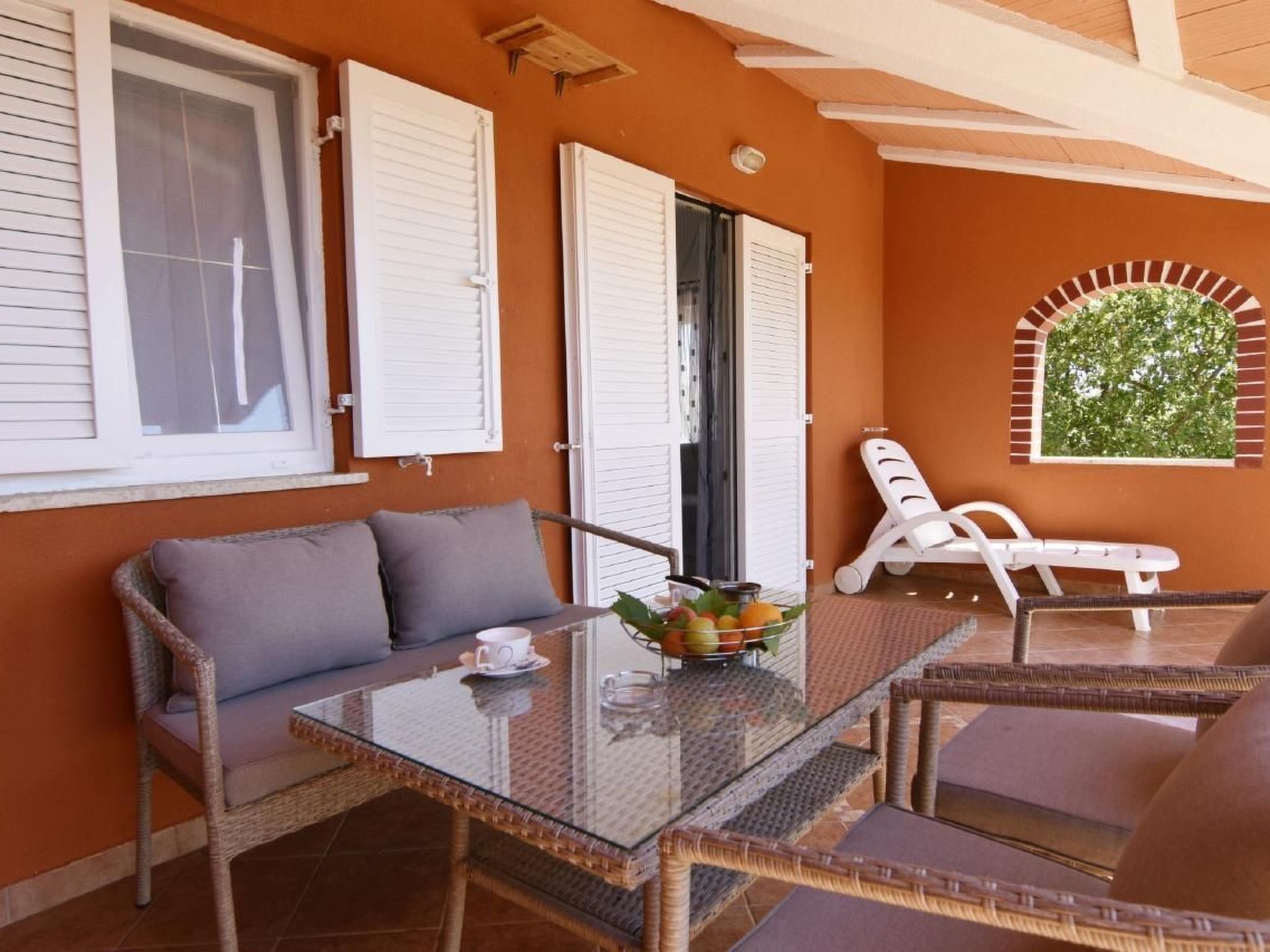 Klimatisierte Wohnung in Valica mit Großem Garten-Image-tags.info