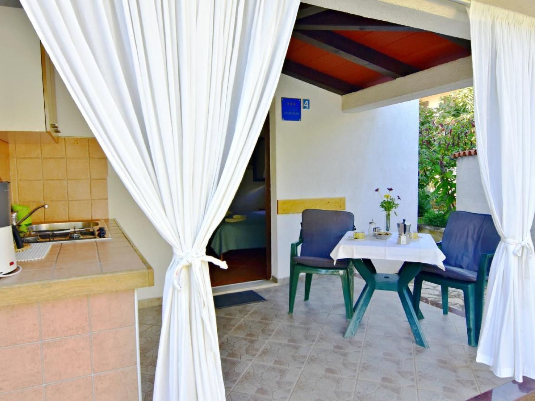 Vedrana 4-Image-tags.info