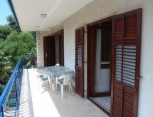 Wohnung mit Blick auf das Wasser
