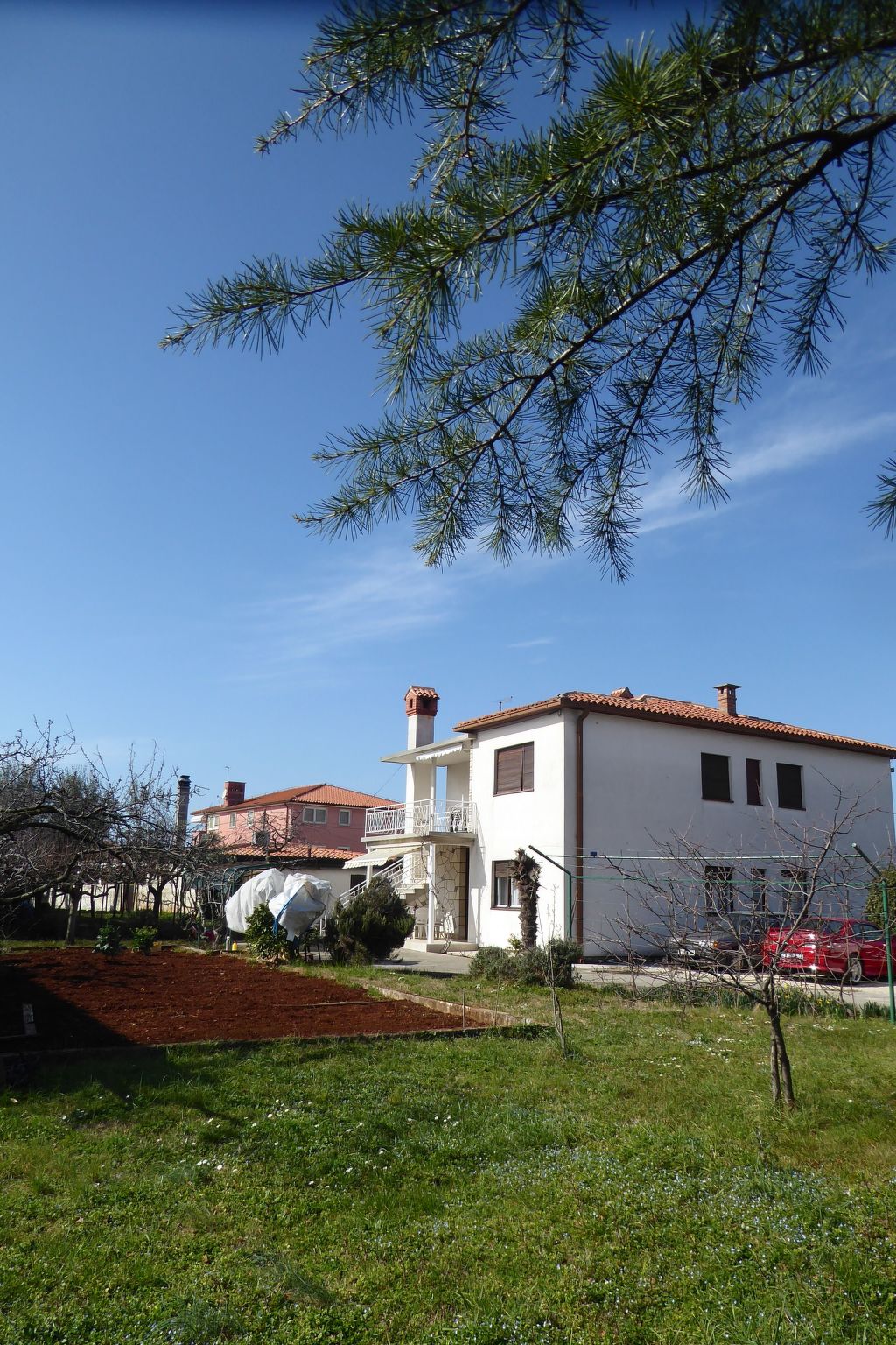 Discover the perfect getaway on the stunning Punta Peninsula! Our meticulously maintained and air-conditioned apartment offers the ideal retreat close to pristine beaches and a plethora of sports faci..