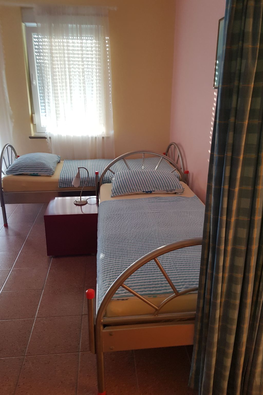 Wohnung Hama Komunela mit Garten und Stellplatz-Binnen