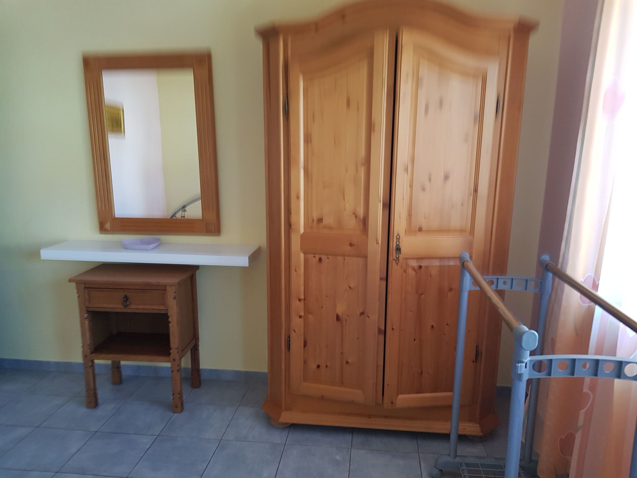 Wohnung Hama Komunela mit Garten und Stellplatz-Binnen