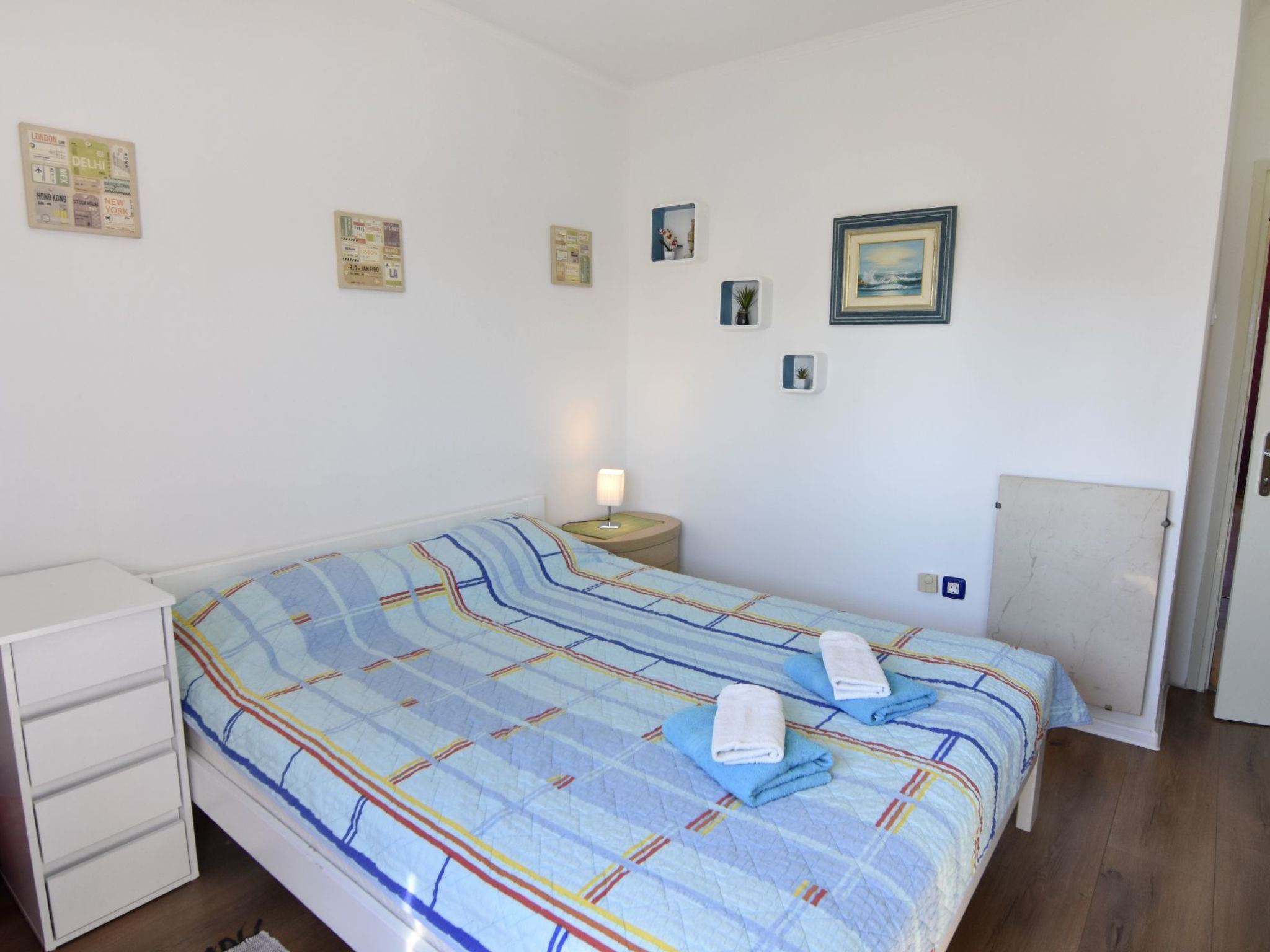 Martina B4-Image-tags.info