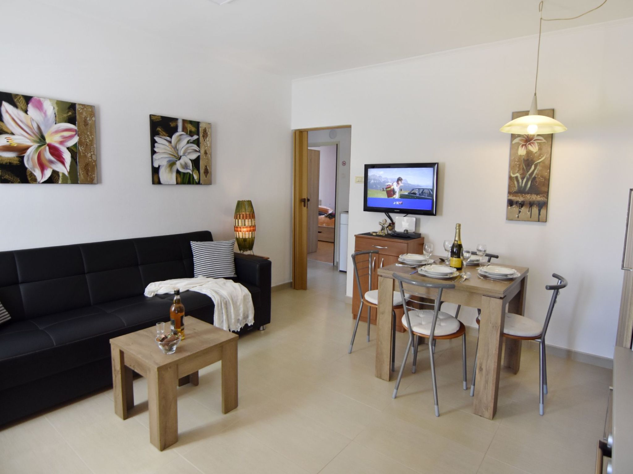 Martina B4-Image-tags.info