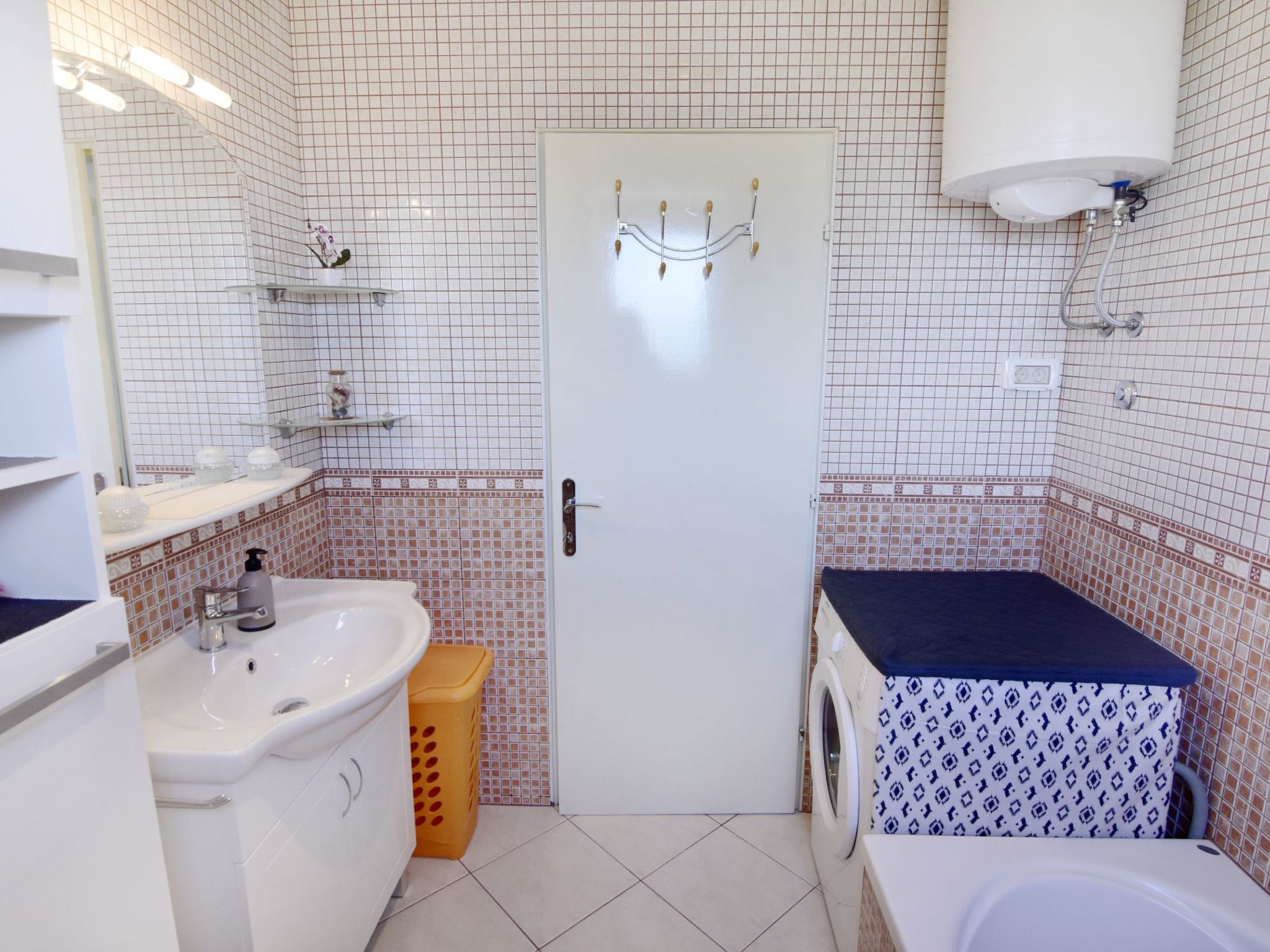 Martina B4-Image-tags.info