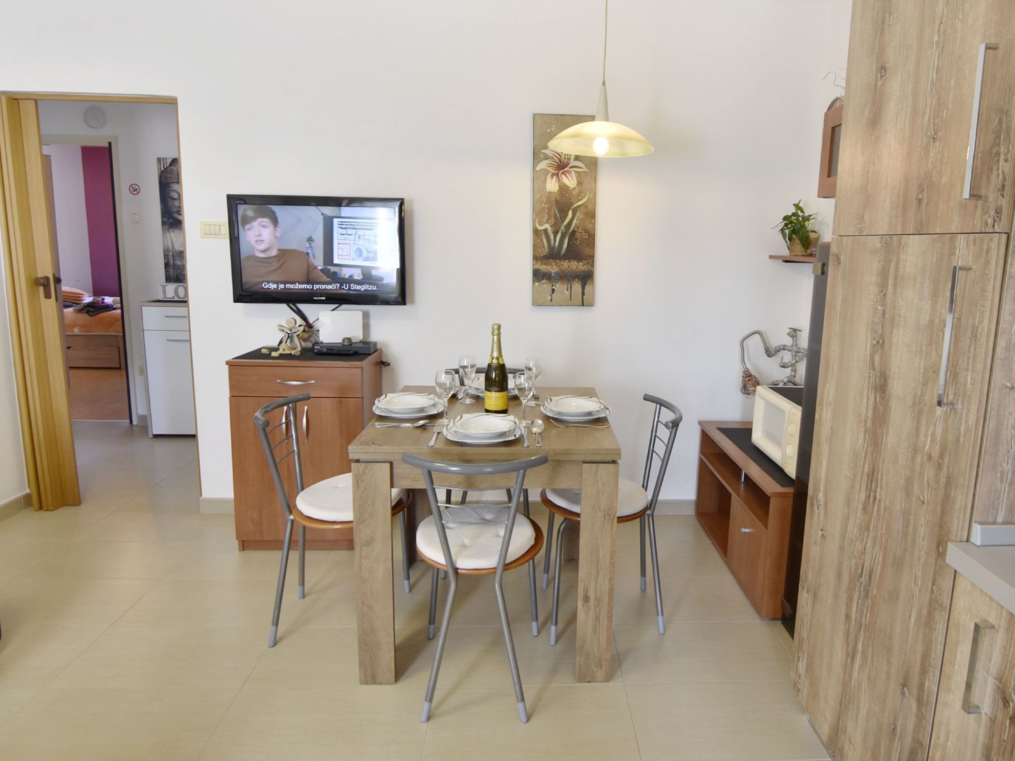 Martina B4-Image-tags.info