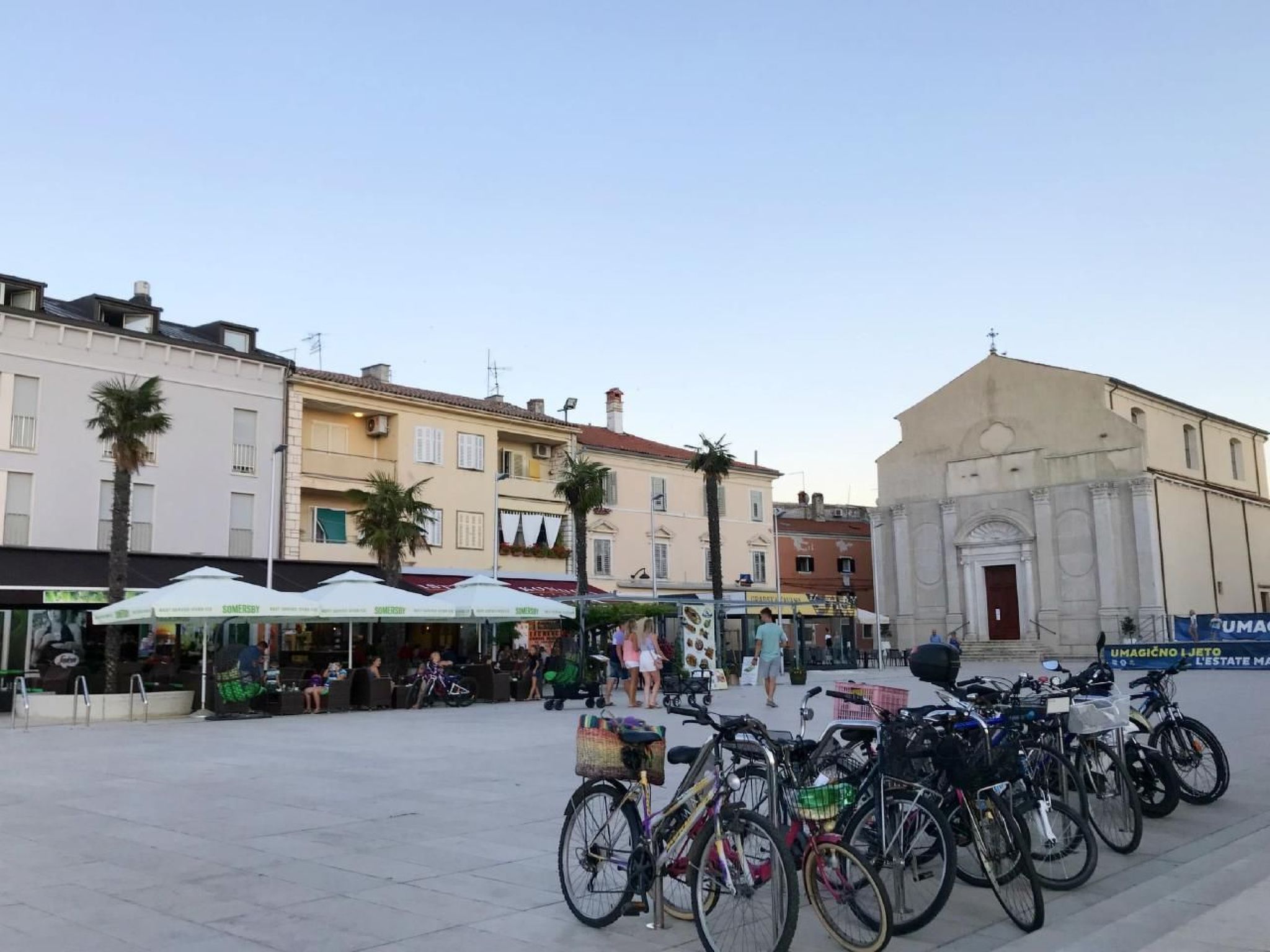 Tolle Wohnung in Umag mit Kleiner Terrasse-Image-tags.info