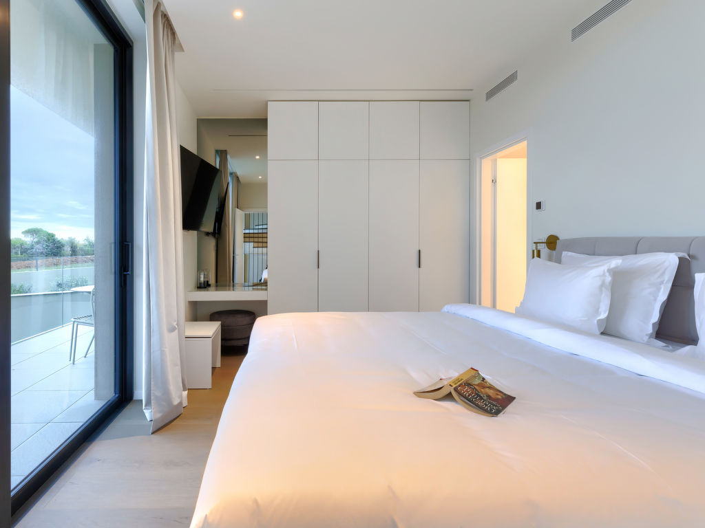 Semi-detached Villa Crveni vrh 1.2.3.