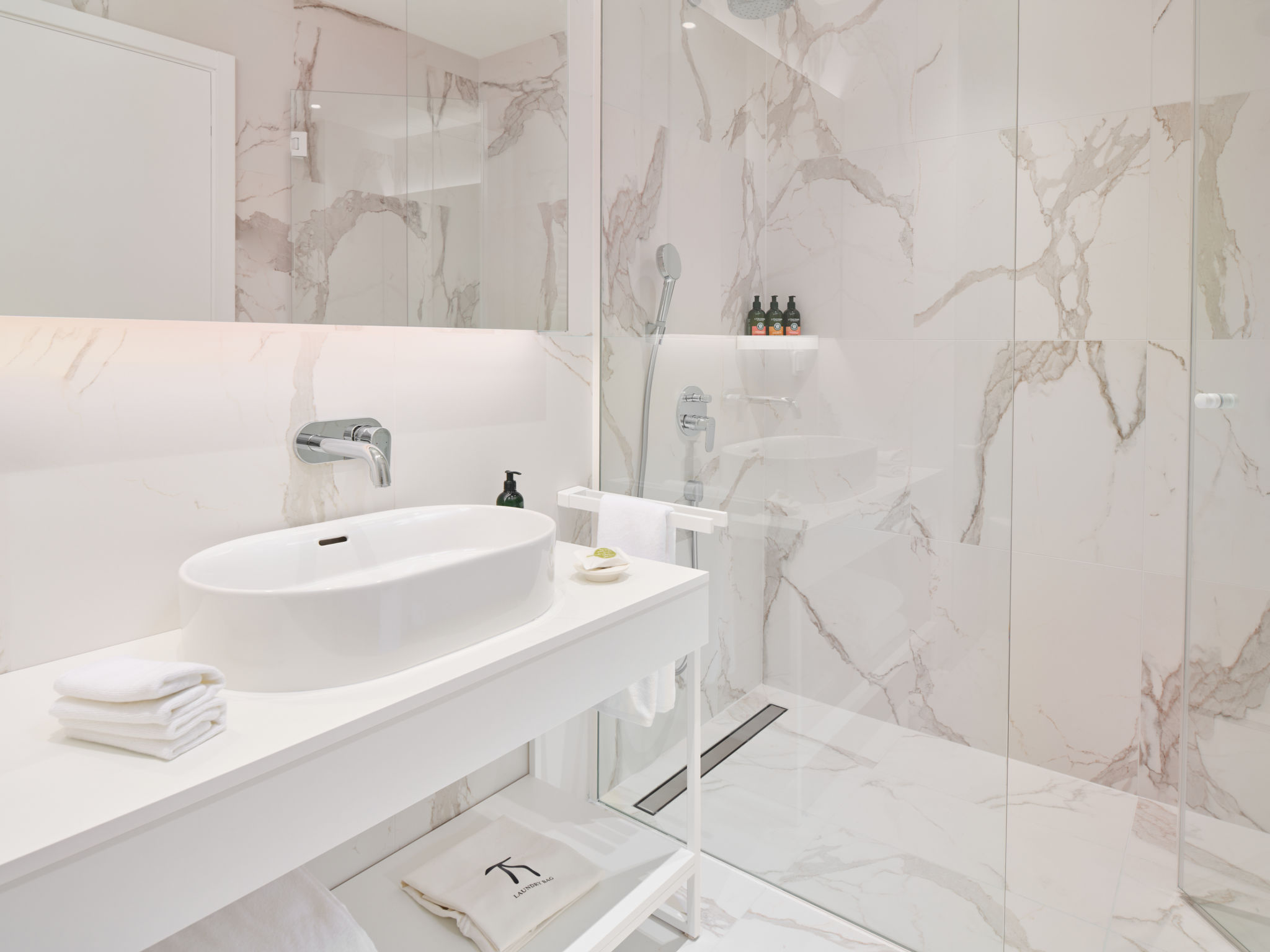 Petram Resort & Residences - Drinnen
