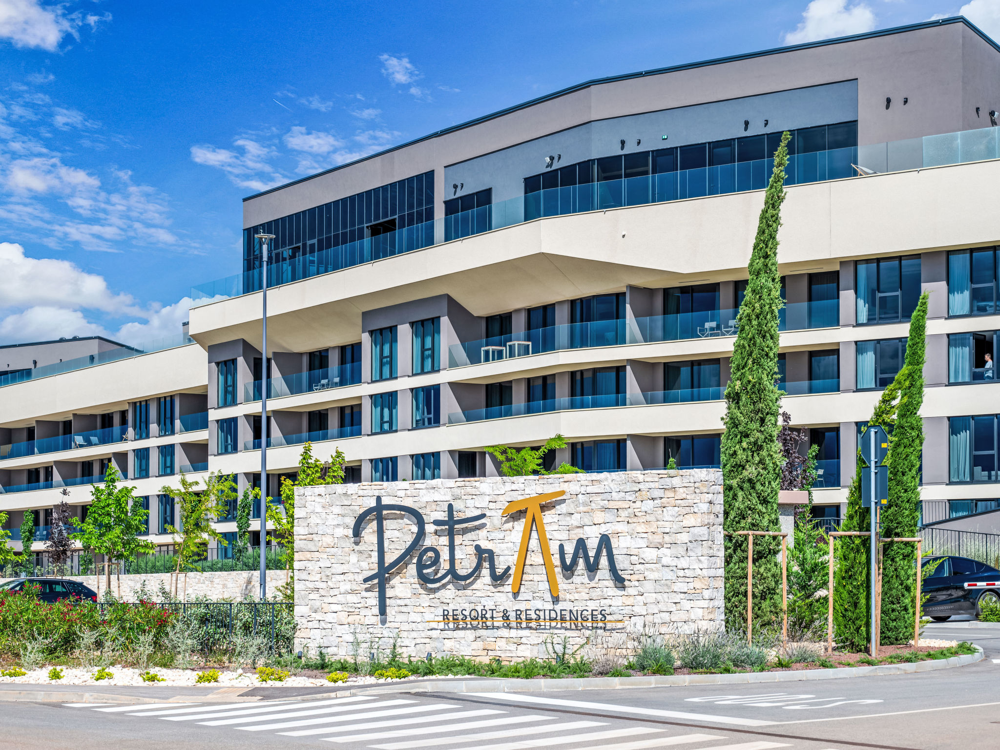 Petram Resort & Residences - Draußen