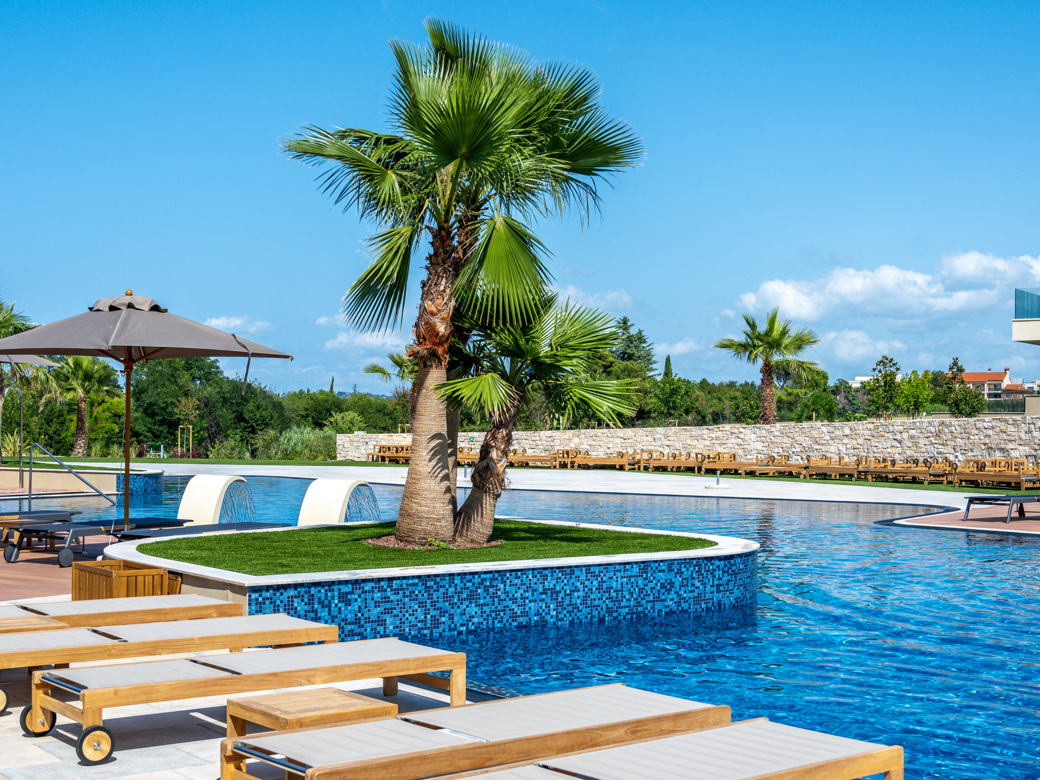 Petram Resort & Residences - Draußen