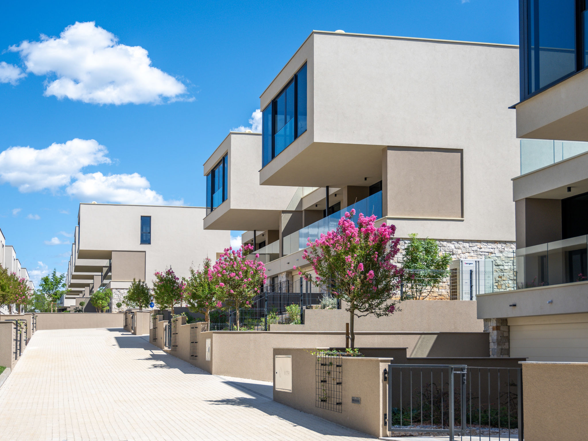 Petram Resort & Residences - Draußen