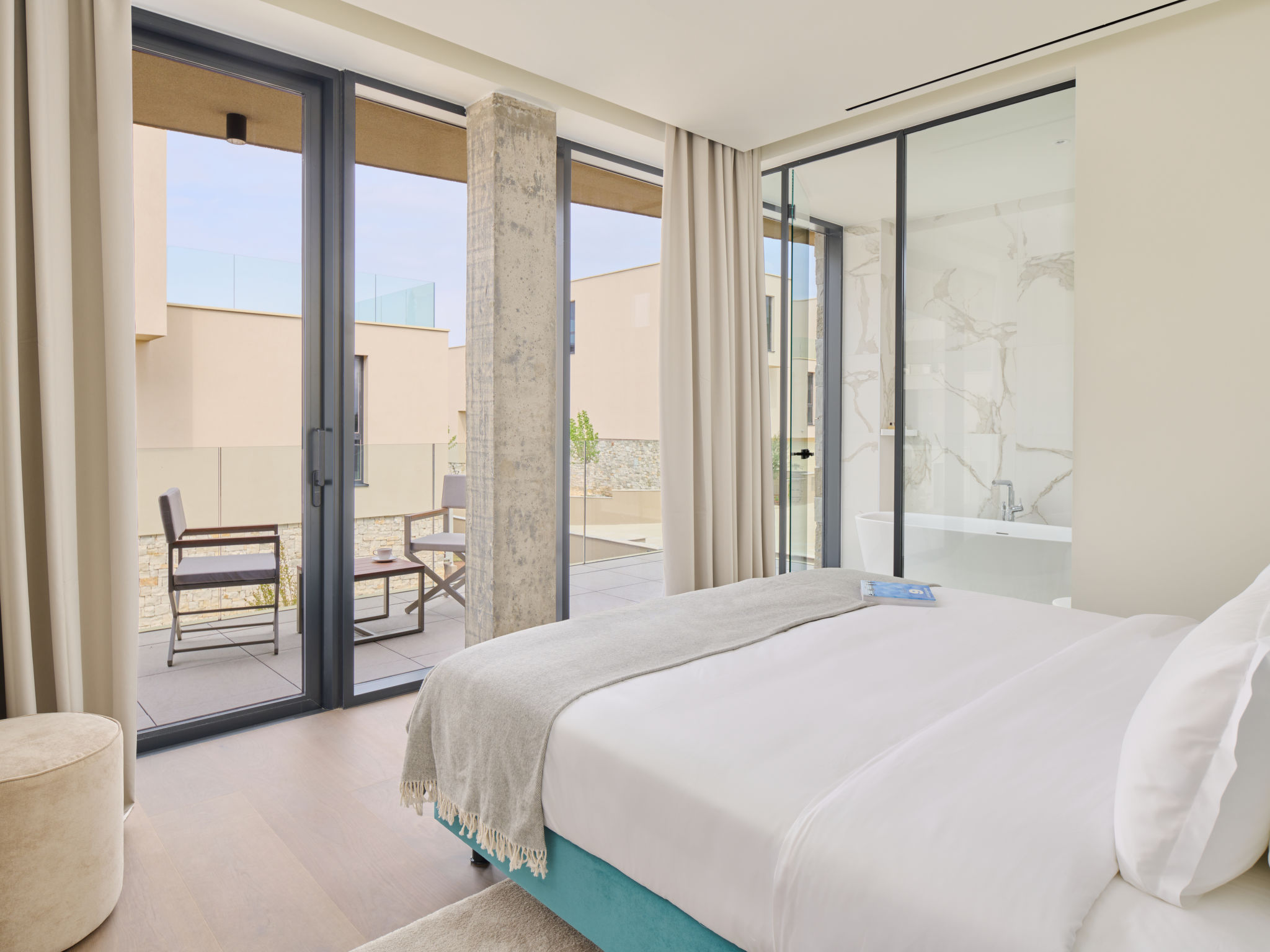 Petram Resort & Residences - Drinnen