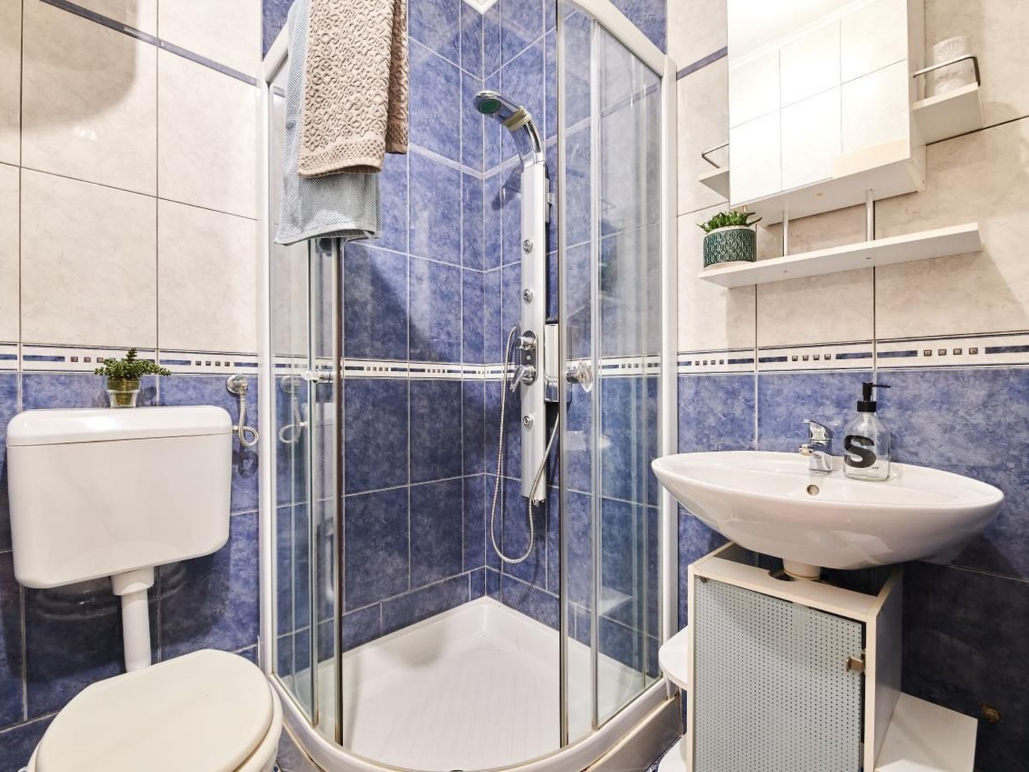 Wohnung Noa 4 Bašanija in der Nähe des Meeres, Terrasse, Grill, Parkplatz - Binnen