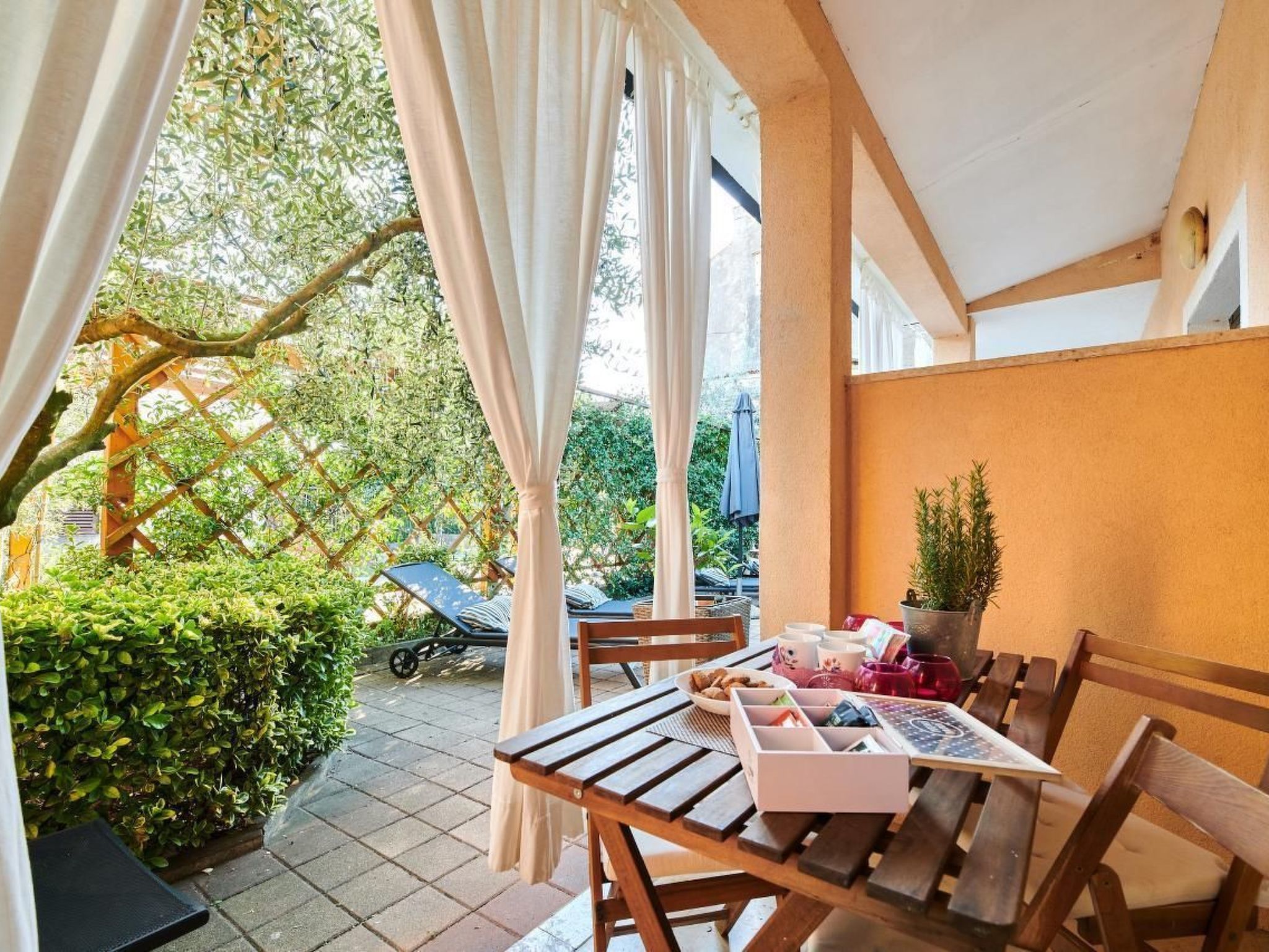 Wohnung Noa 4 Bašanija in der Nähe des Meeres, Terrasse, Grill, Parkplatz - Binnen