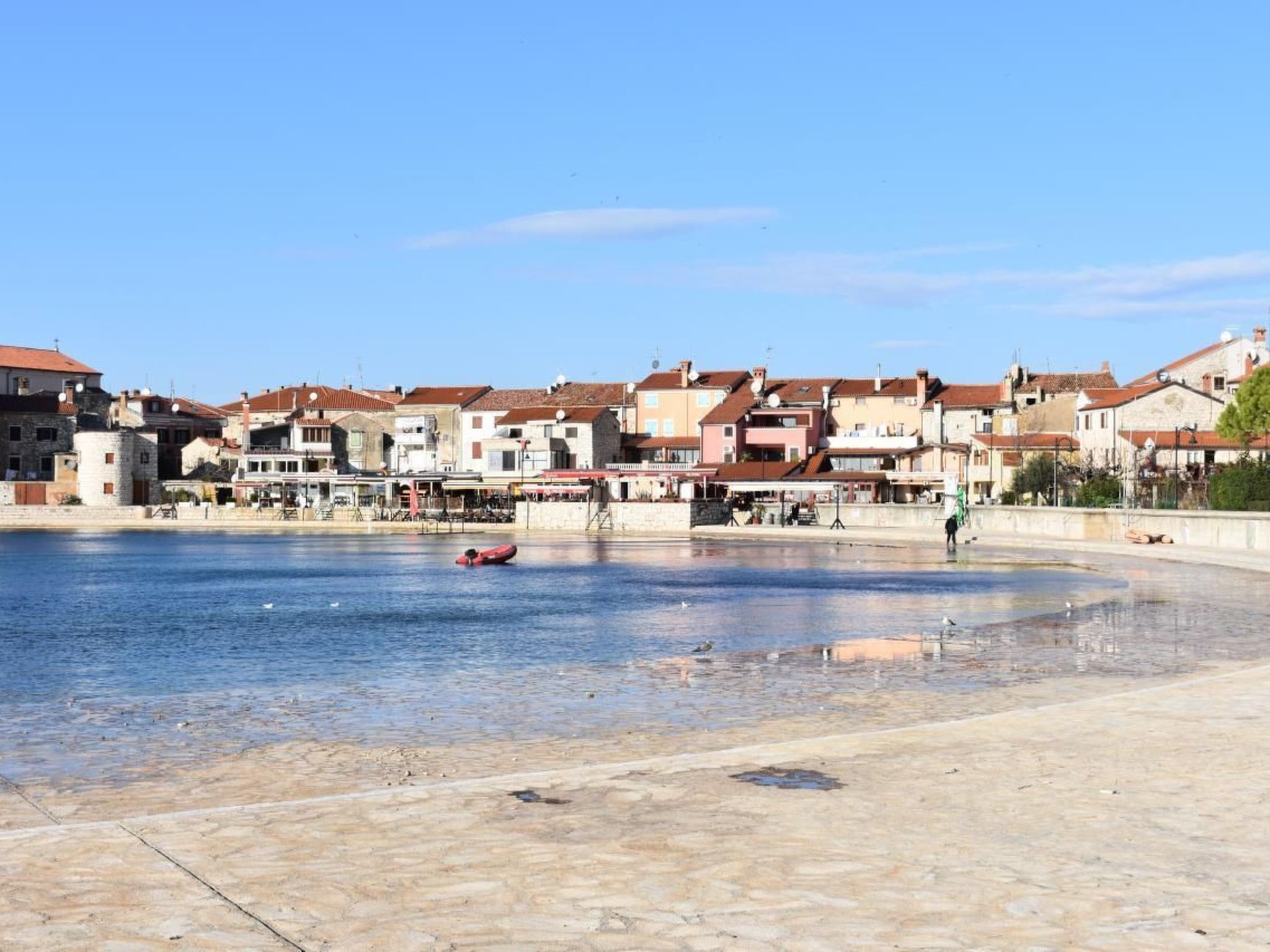 Wohnung Noa 4 Bašanija in der Nähe des Meeres, Terrasse, Grill, Parkplatz - Binnen