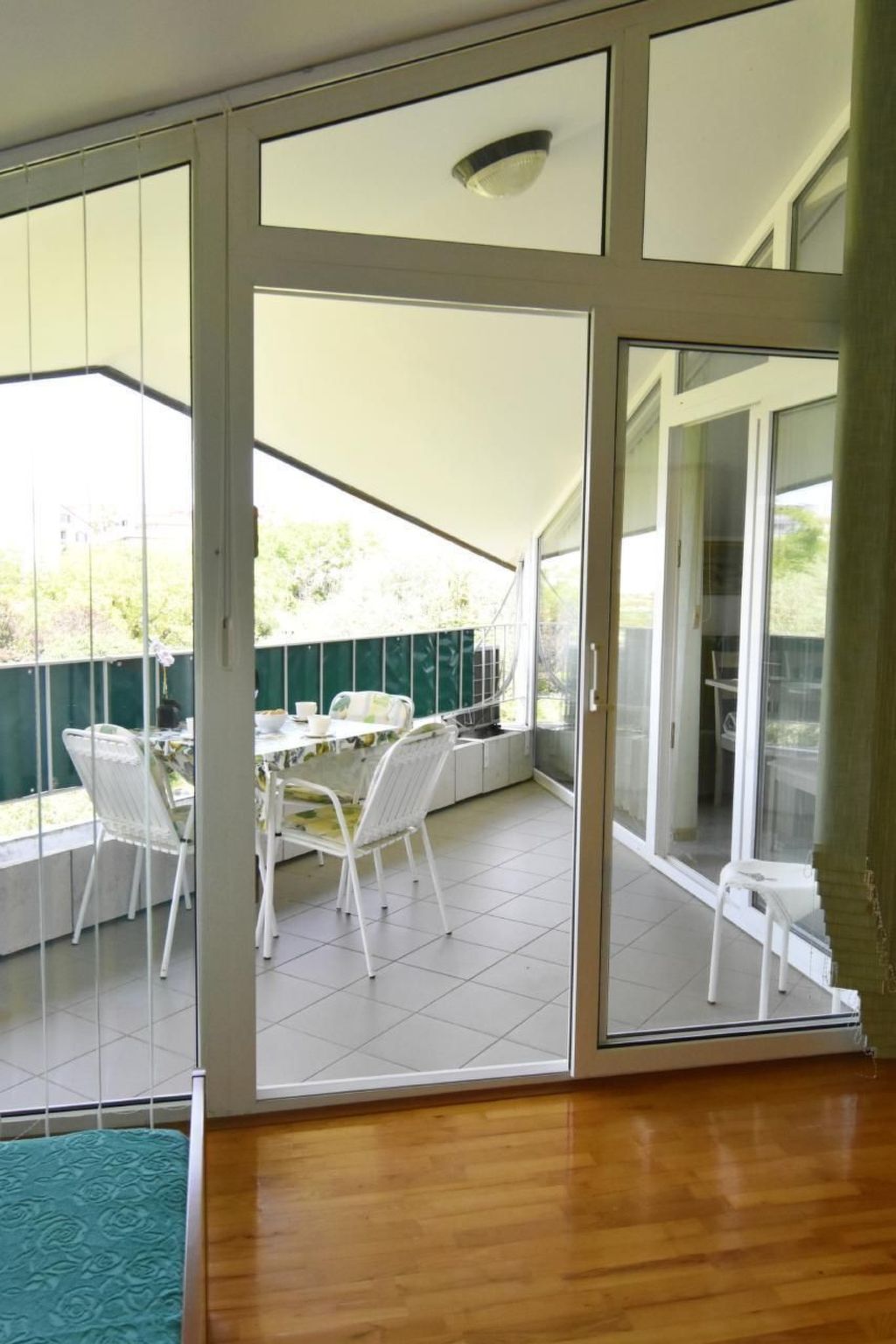 APP EVA-Image-tags.info