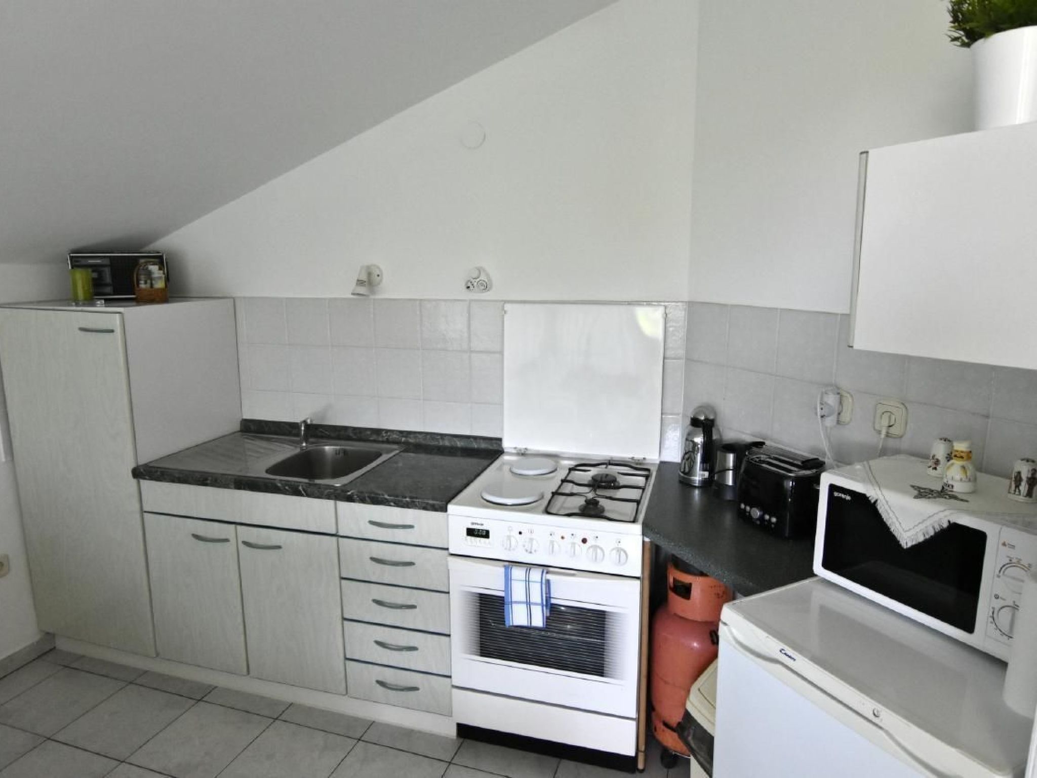 APP EVA-Image-tags.info