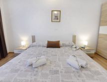 Vrijstaand vakantiehuis met terras op golfresort bij Umag, Istrië - thumbnail 5