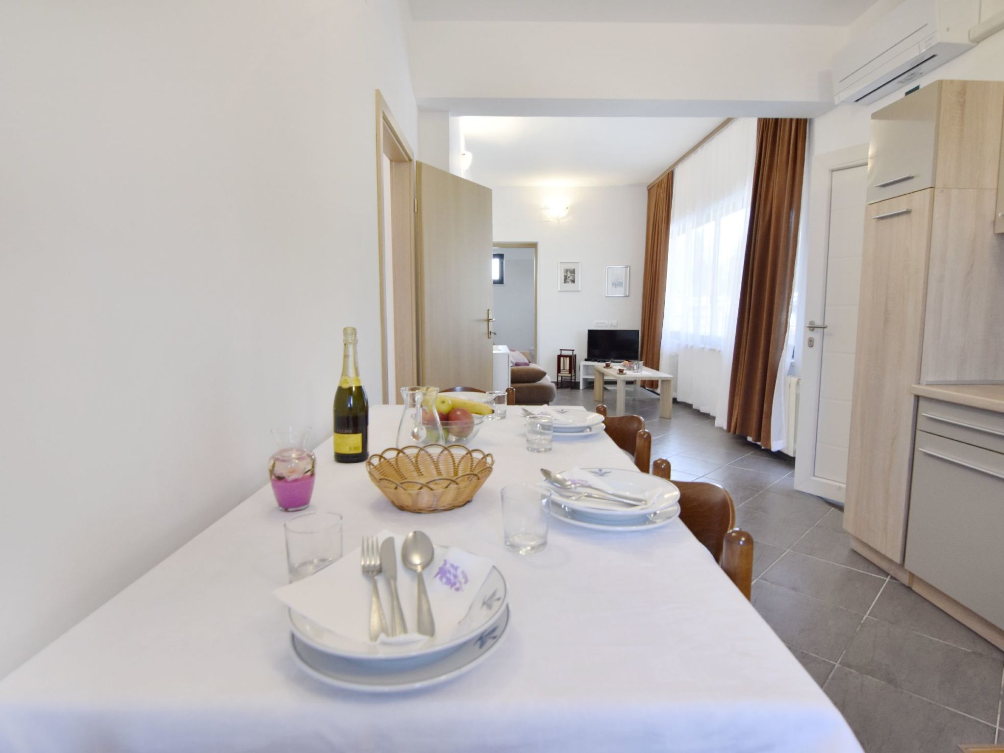 Zweizimmerwohnung mit großer Terrasse in Grupija bei Umag-Binnen