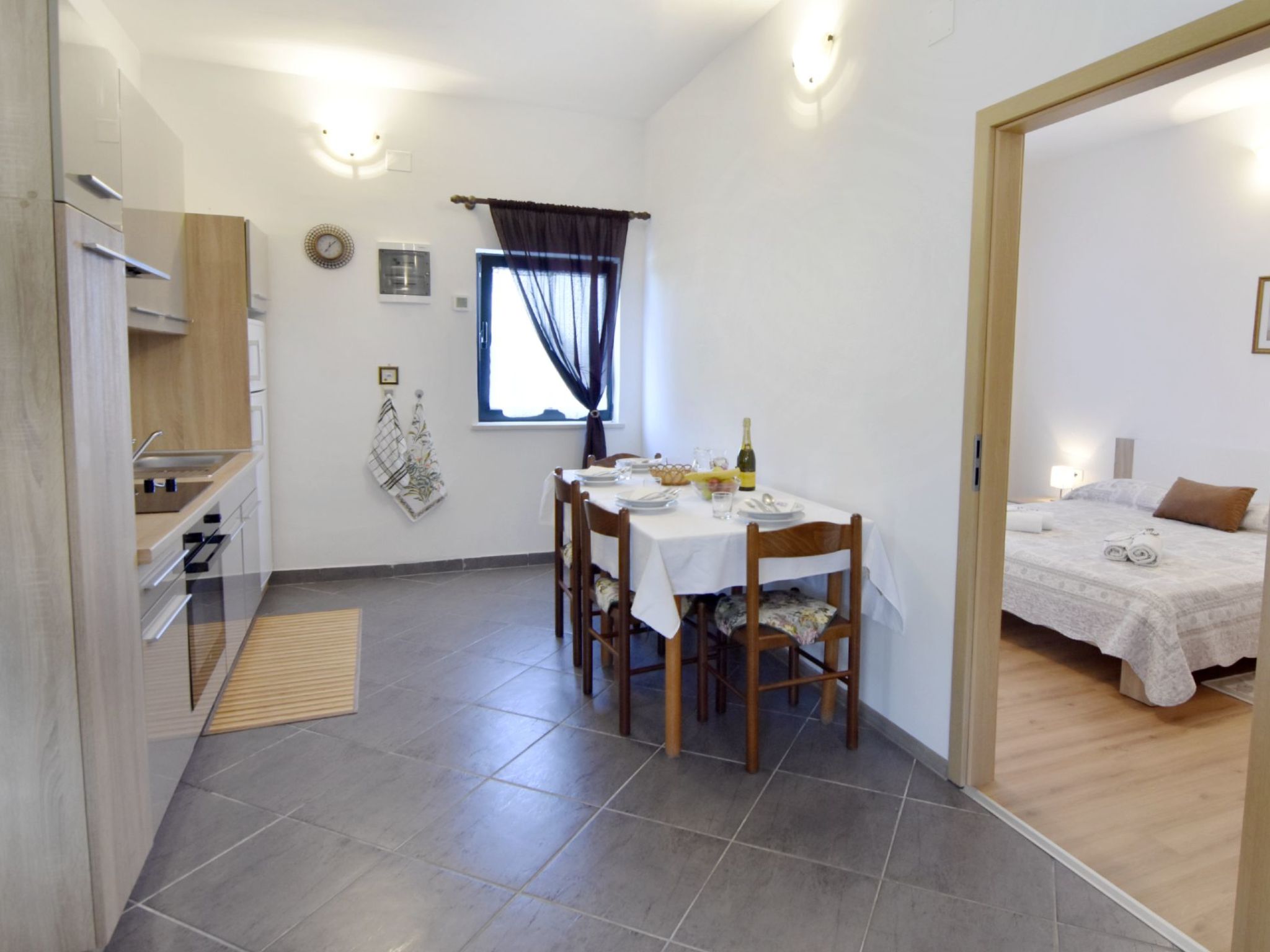 Zweizimmerwohnung mit großer Terrasse in Grupija bei Umag-Binnen