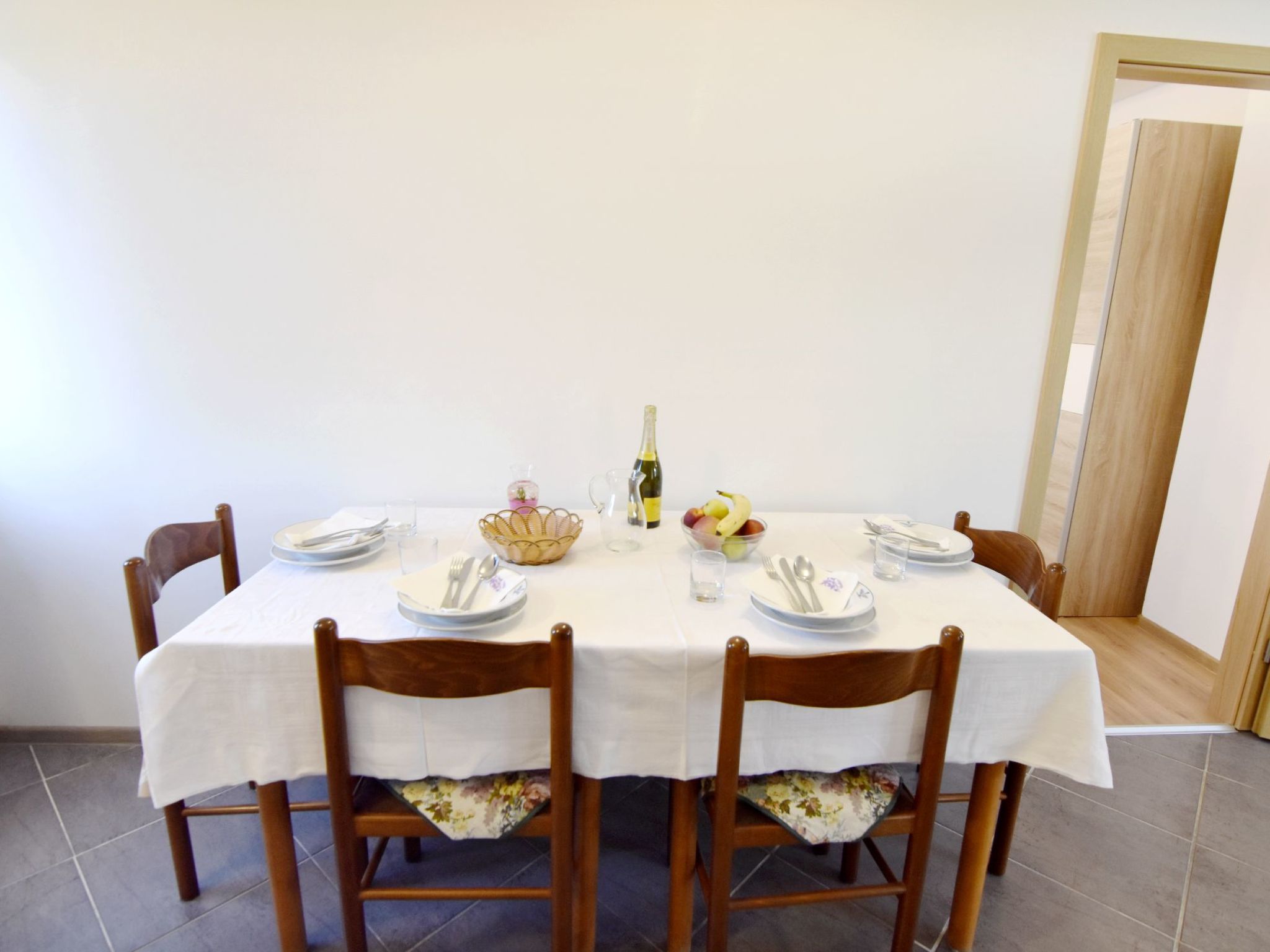 Zweizimmerwohnung mit großer Terrasse in Grupija bei Umag-Binnen