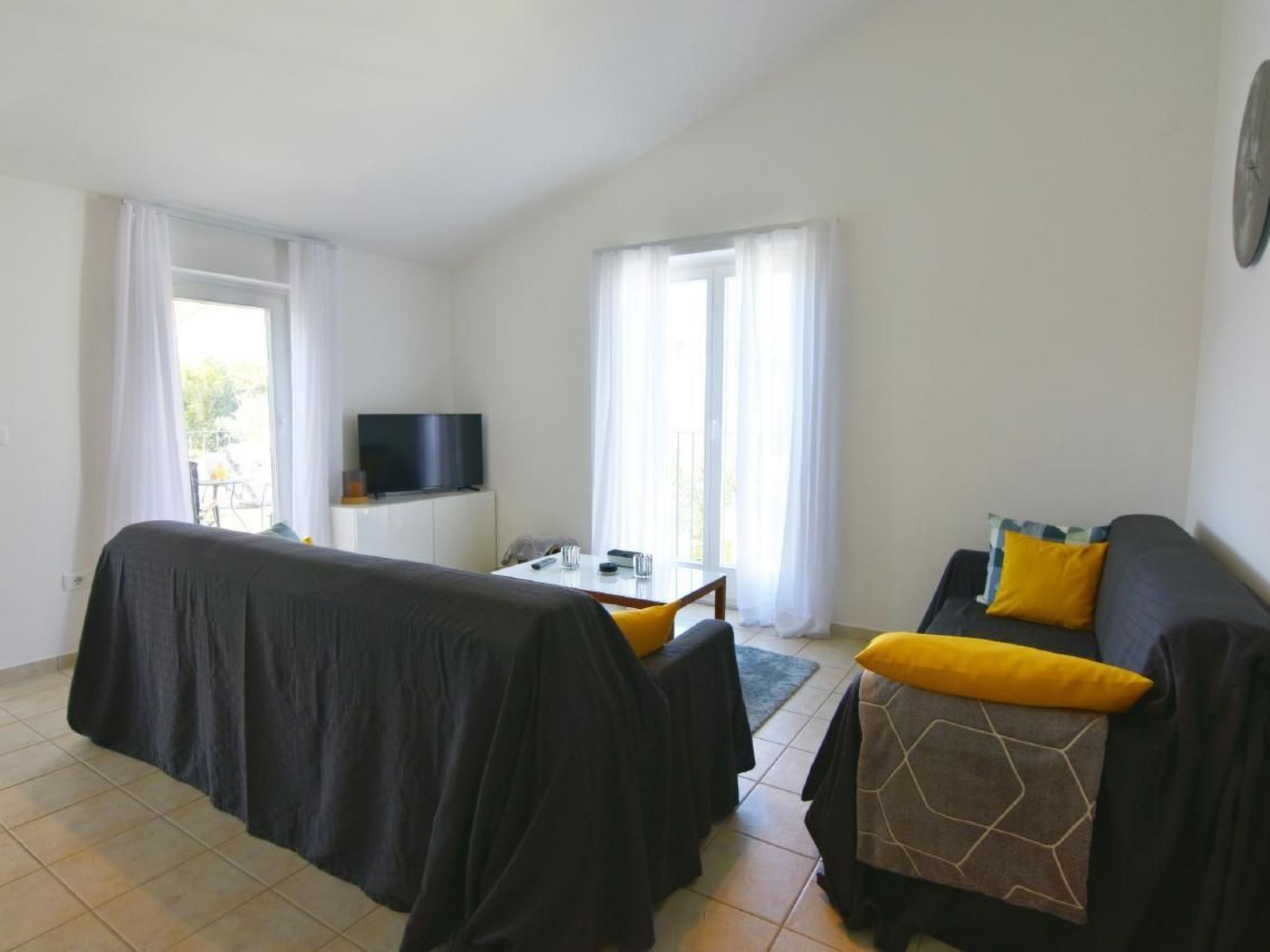 Klimatisierte Wohnung in Bašanija mit Grill-Image-tags.info