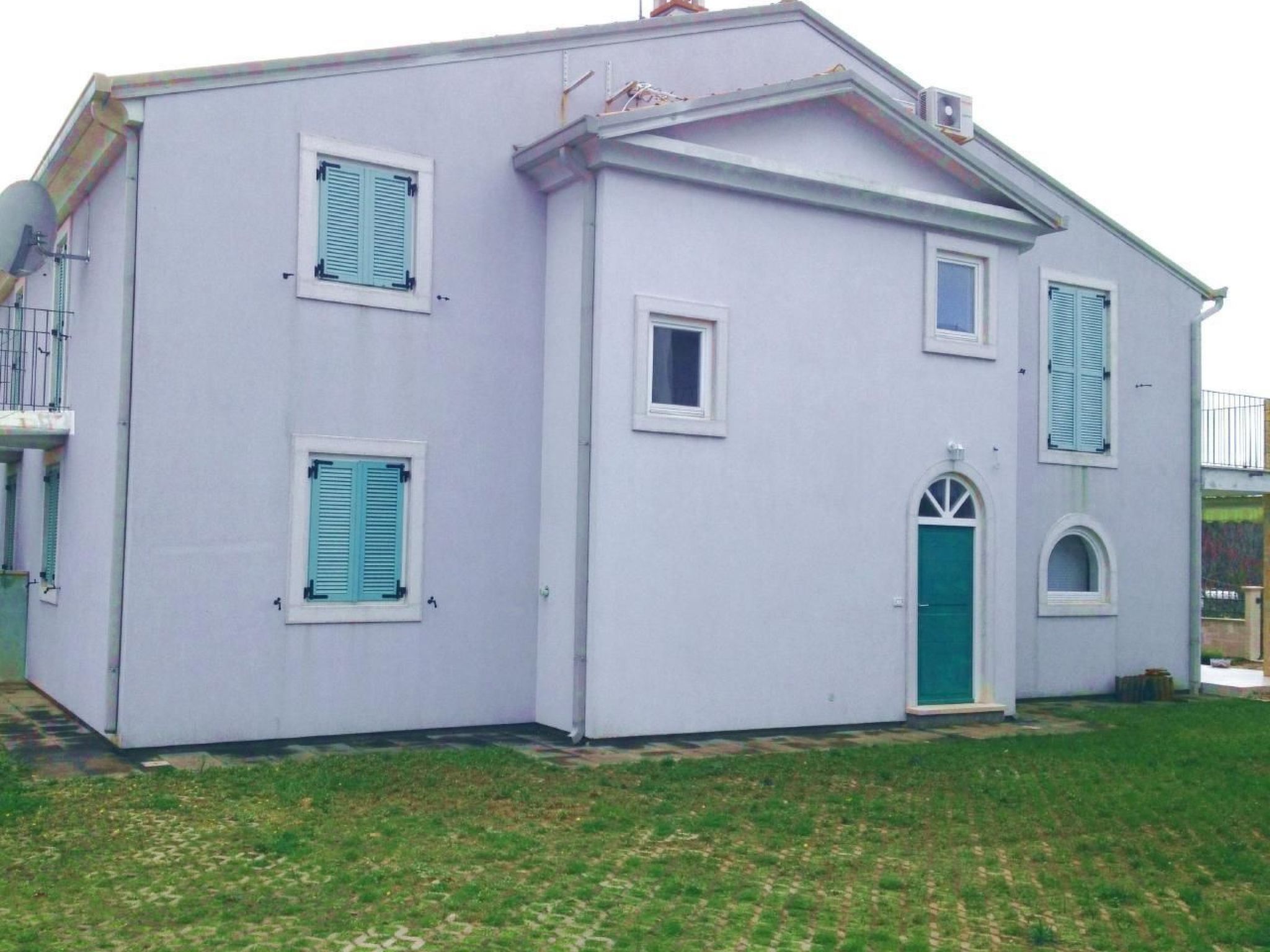 Klimatisierte Wohnung in Bašanija mit Grill-Image-tags.info