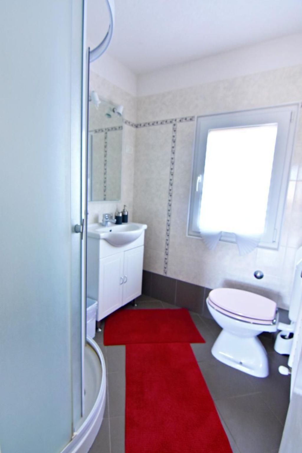 NEŽA B4-Image-tags.info