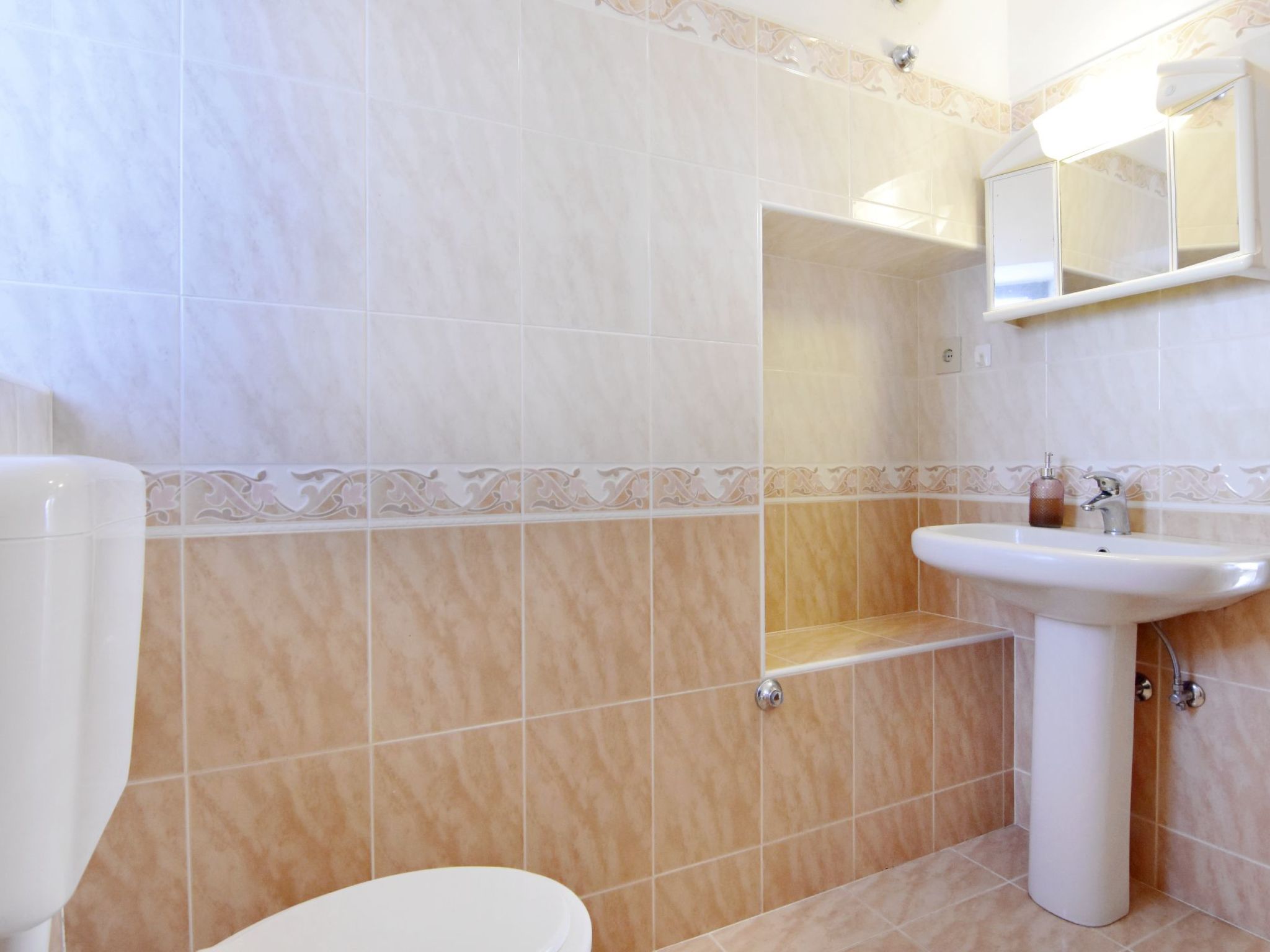 SILVA 3 prizemlje-Binnen