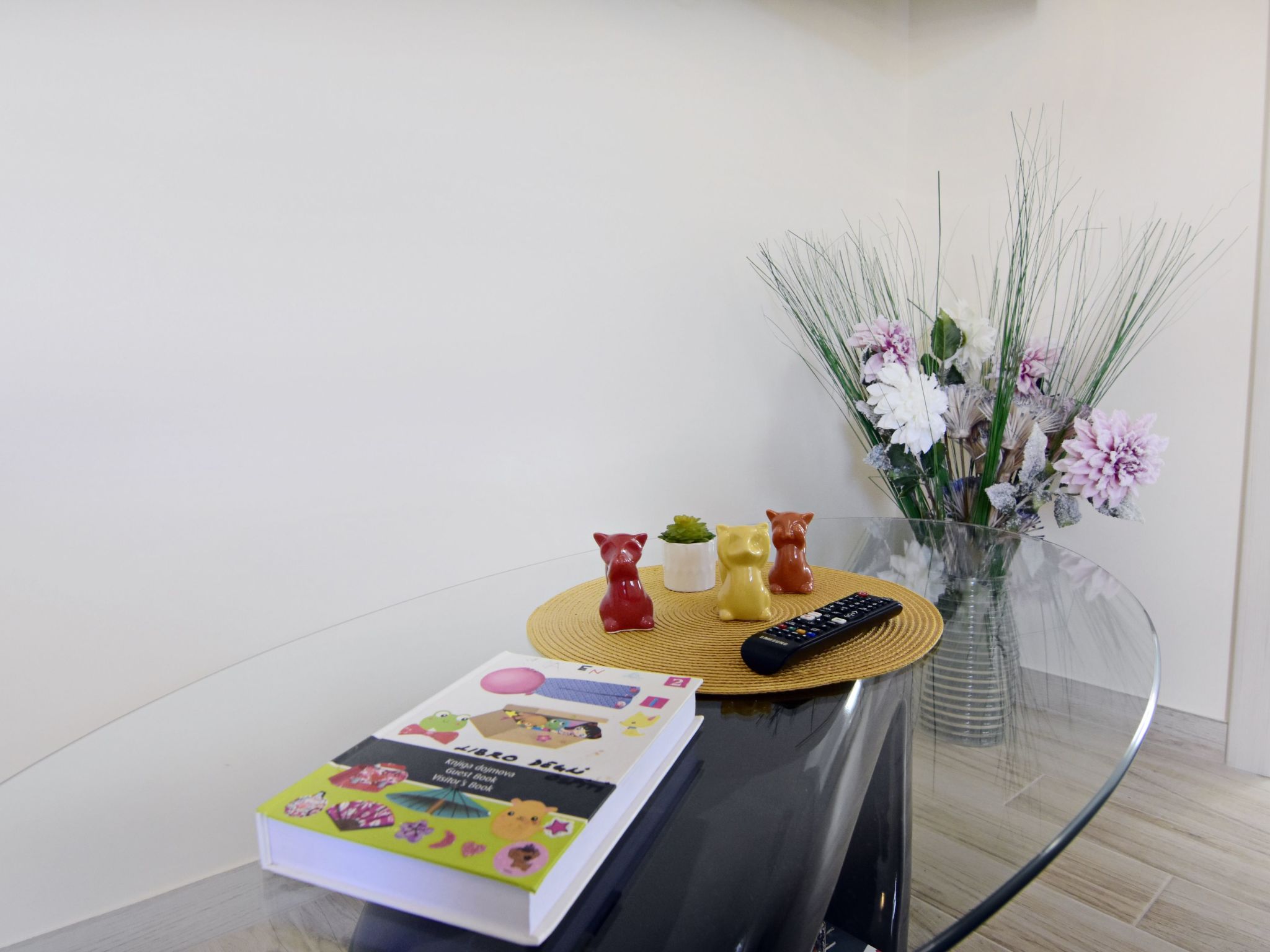 Enea 2-Image-tags.info