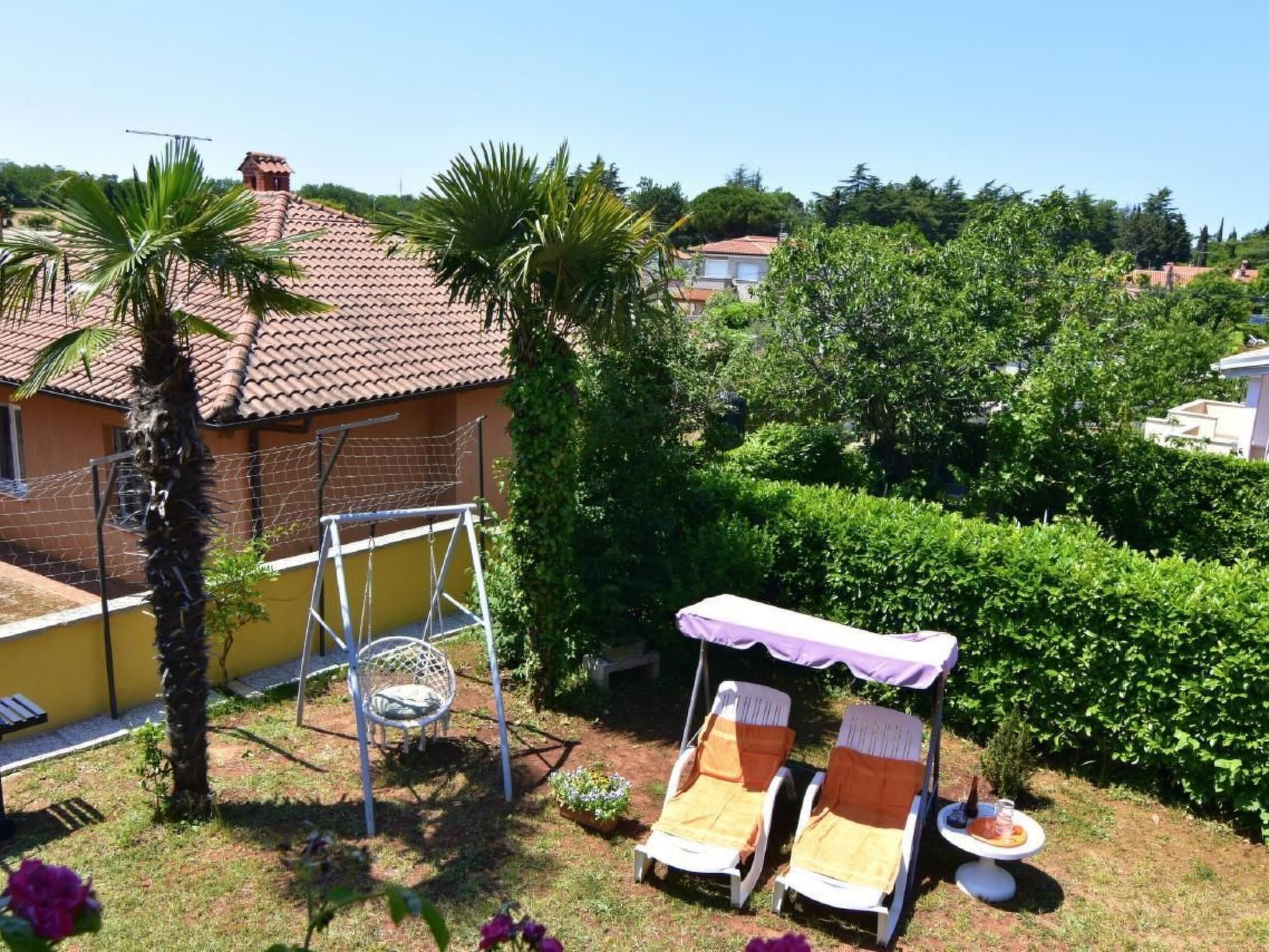 Mit Blick auf das Wasser