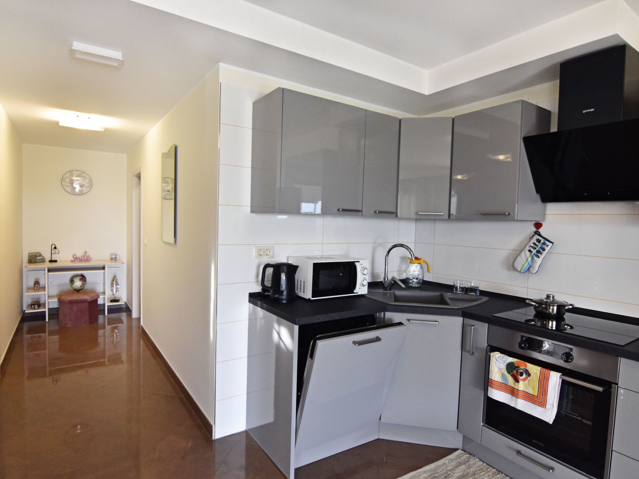 Enea 1-Image-tags.info