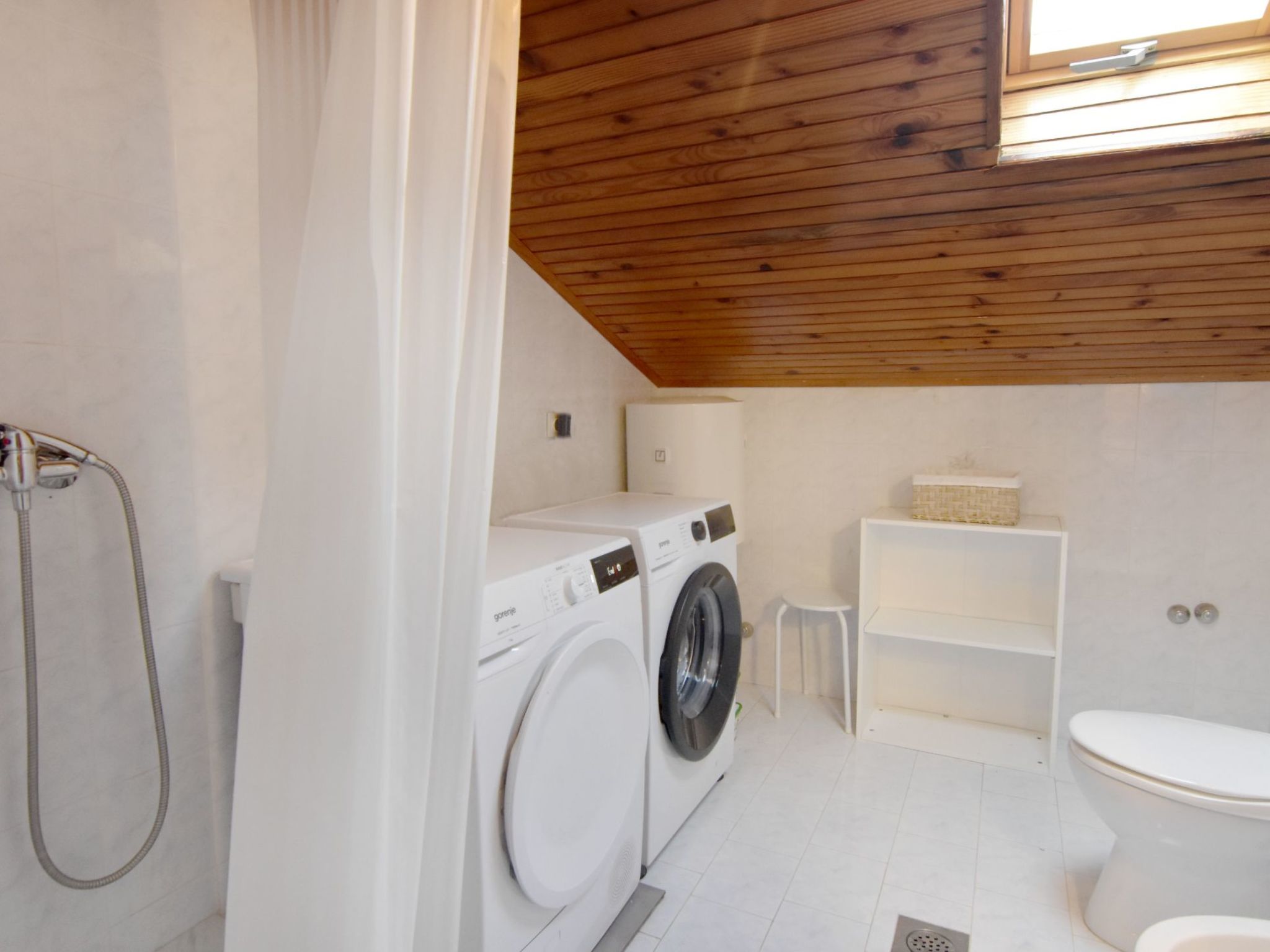 SILVA 2+1 2. KAT-Binnen