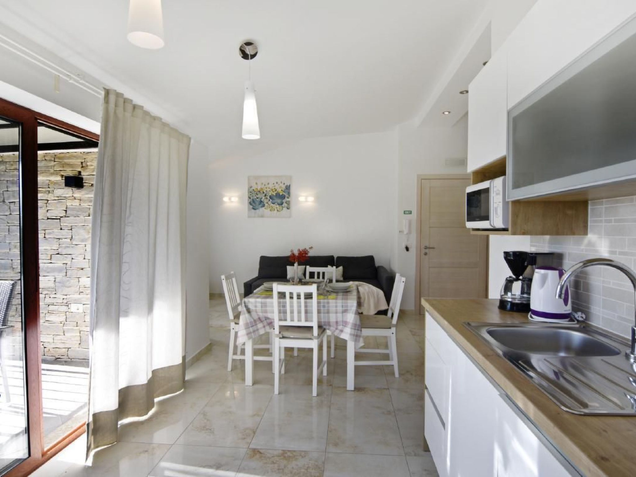 Elia 5-Image-tags.info