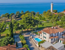 Villa Beach Front: Stijlvolle villa op 100 meter van zee in Umag-Bašanija - thumbnail 1
