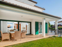 Villa Beach Front: Stijlvolle villa op 100 meter van zee in Umag-Bašanija - thumbnail 2