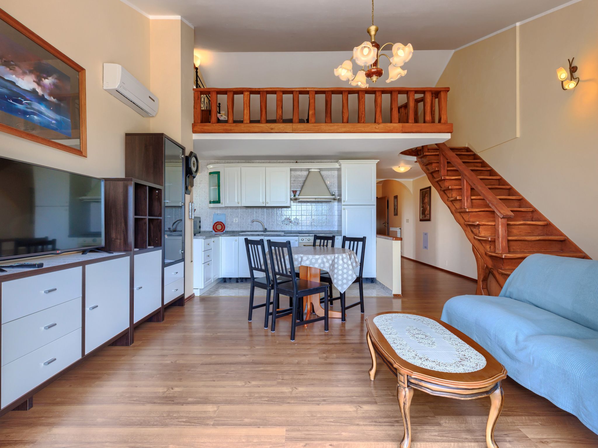 Kitchen / Dining Room