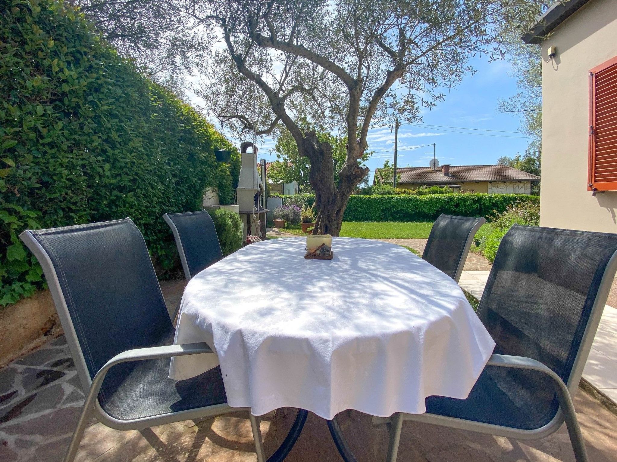 "Timea 2" mit Terrasse-Draußen