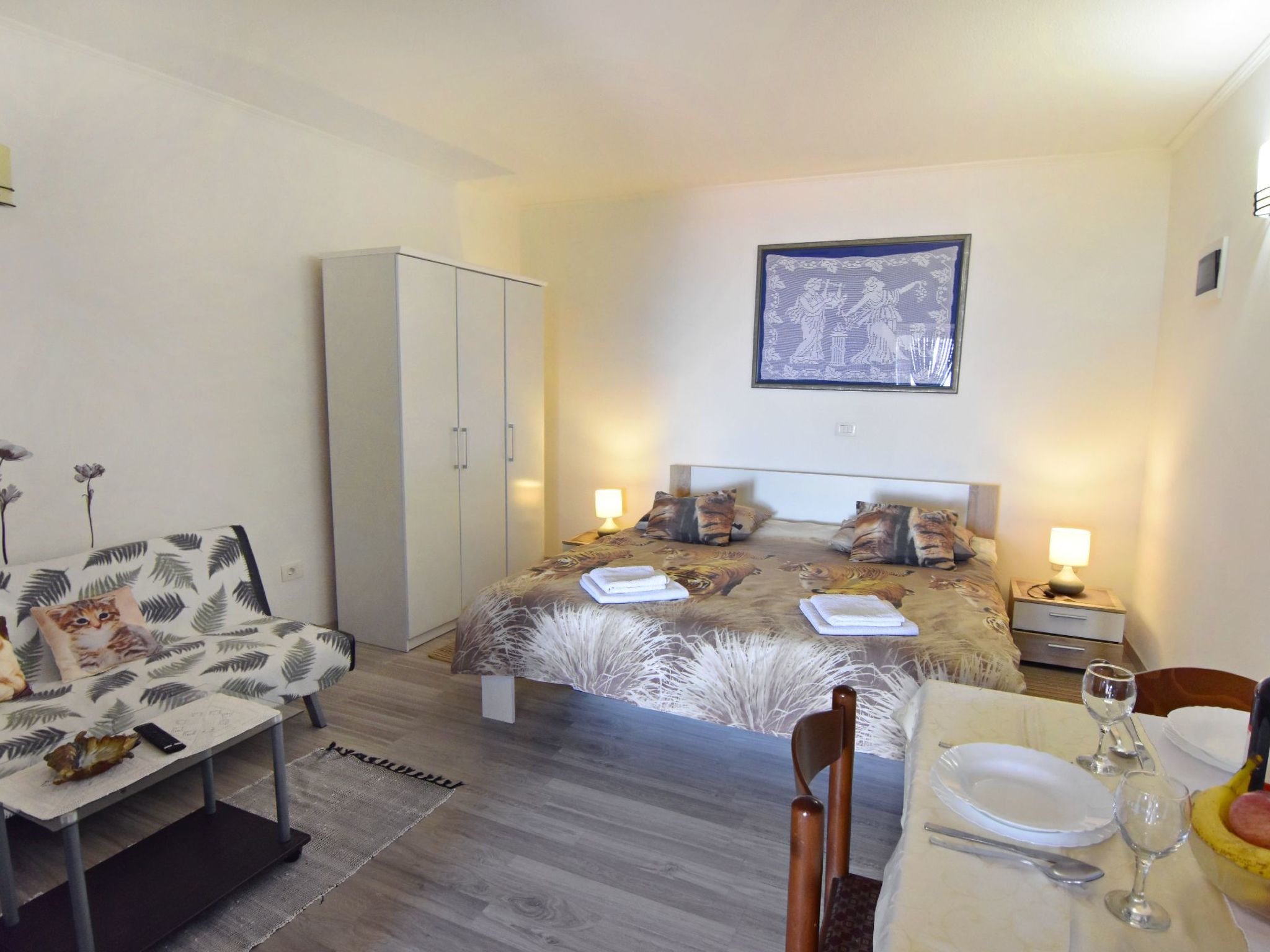 Appartement in Zambratija mit Schöner Terrasse