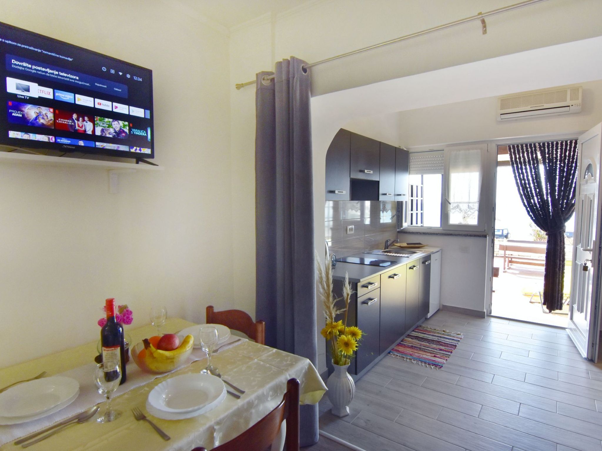 Appartement in Zambratija mit Schöner Terrasse - Inside